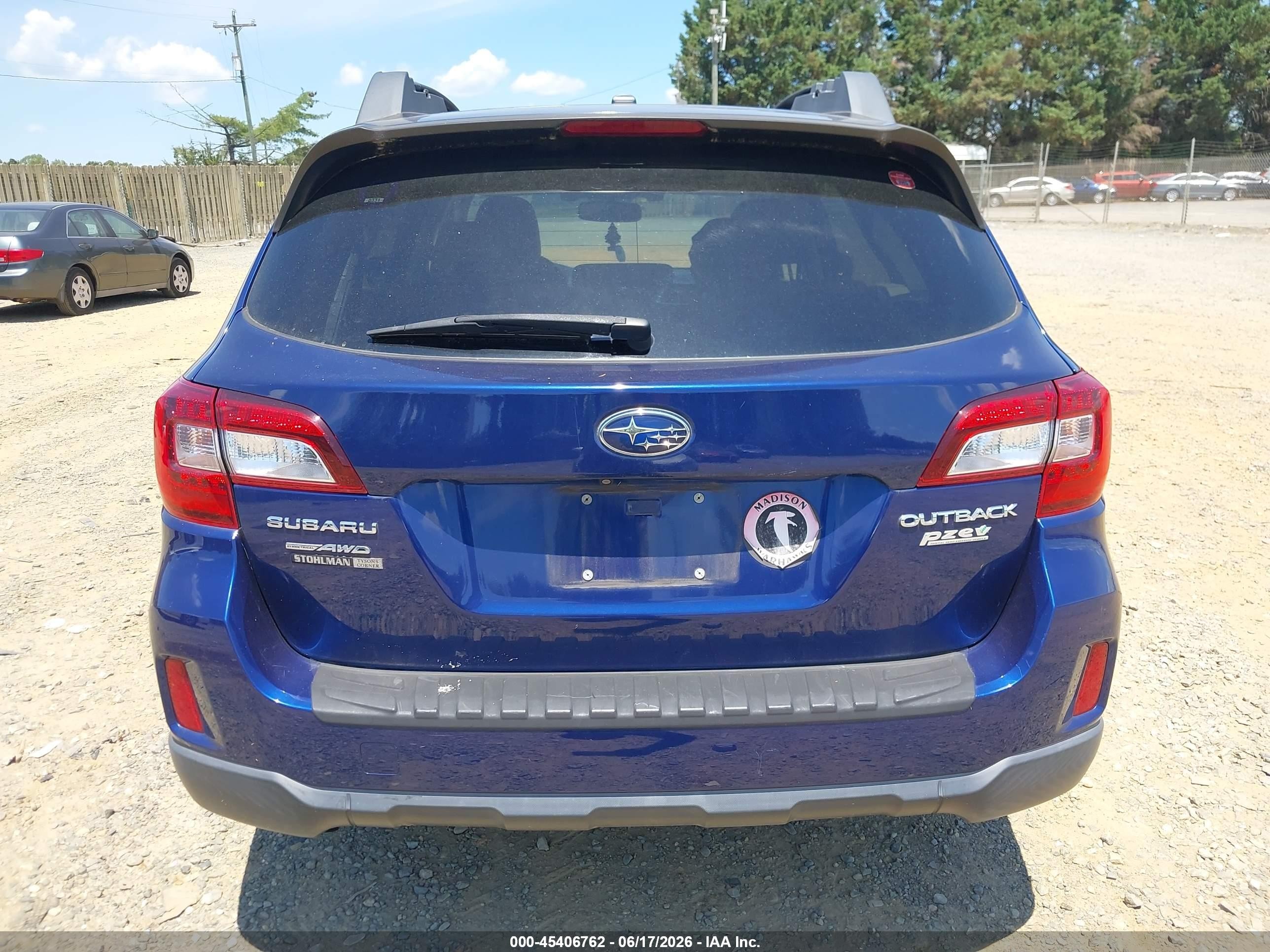 2015 Subaru Outback 2.5i Limited Blue vin: 4S4BSANCXF3299382