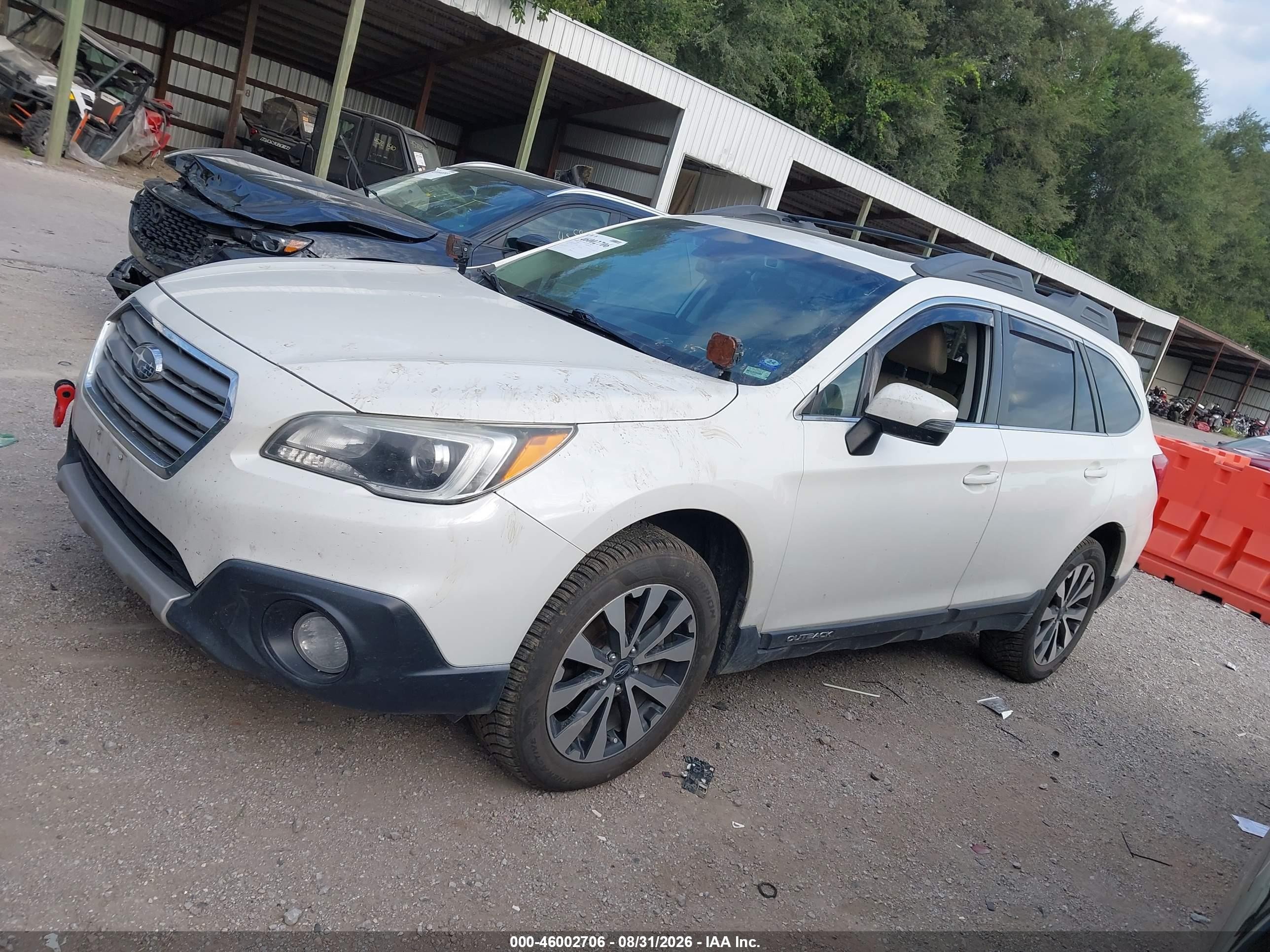 2017 Subaru Outback 2.5i Limited White vin: 4S4BSANCXH3321898