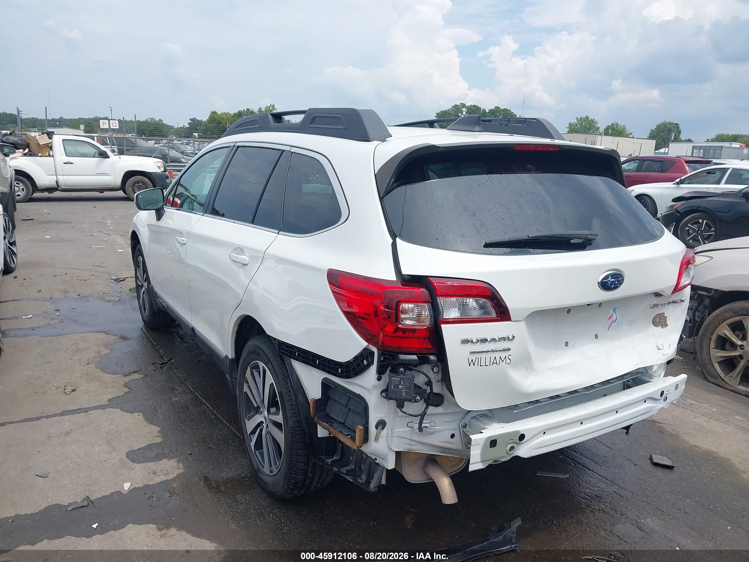 2019 Subaru Outback 2.5i Limited White vin: 4S4BSANCXK3320547