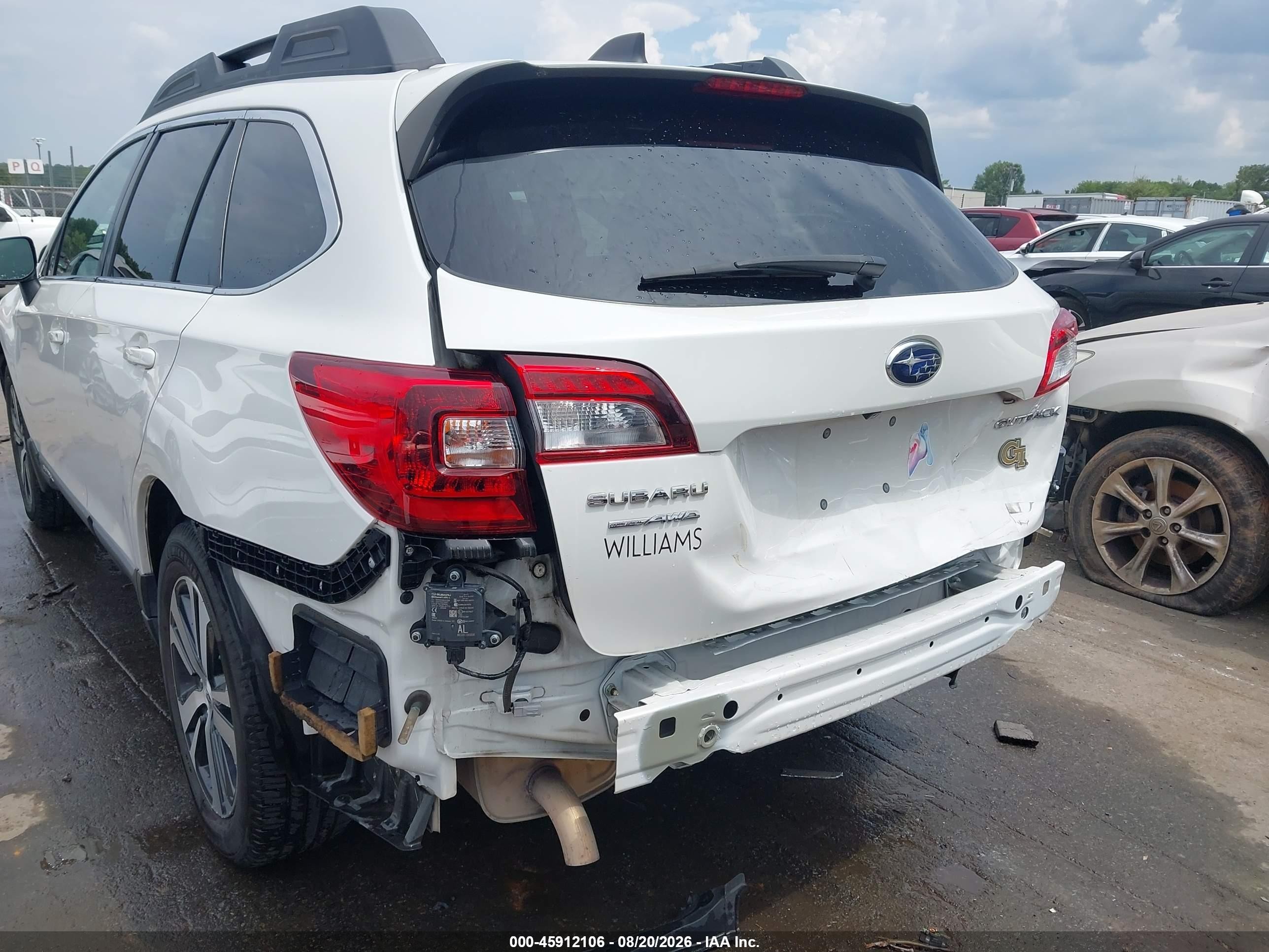 2019 Subaru Outback 2.5i Limited White vin: 4S4BSANCXK3320547