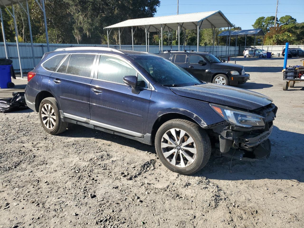 2018 Subaru Outback Touring Blue vin: 4S4BSATC1J3256013