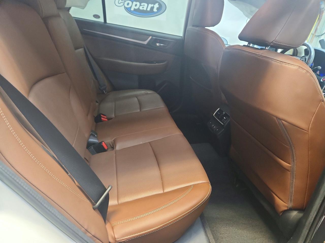 2019 Subaru Outback Touring White vin: 4S4BSATC2K3327754