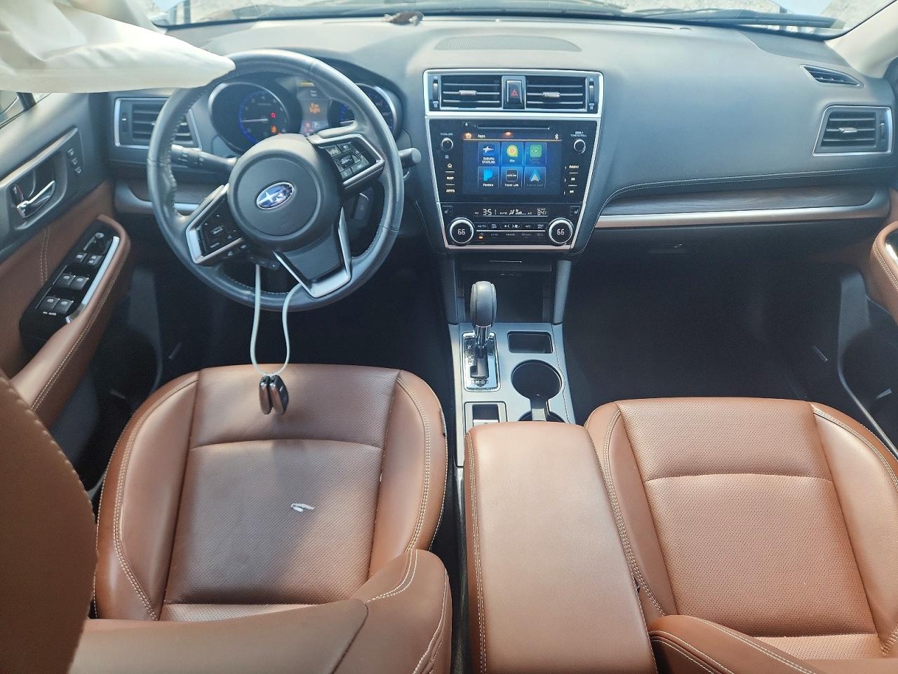 2019 Subaru Outback Touring White vin: 4S4BSATC2K3327754