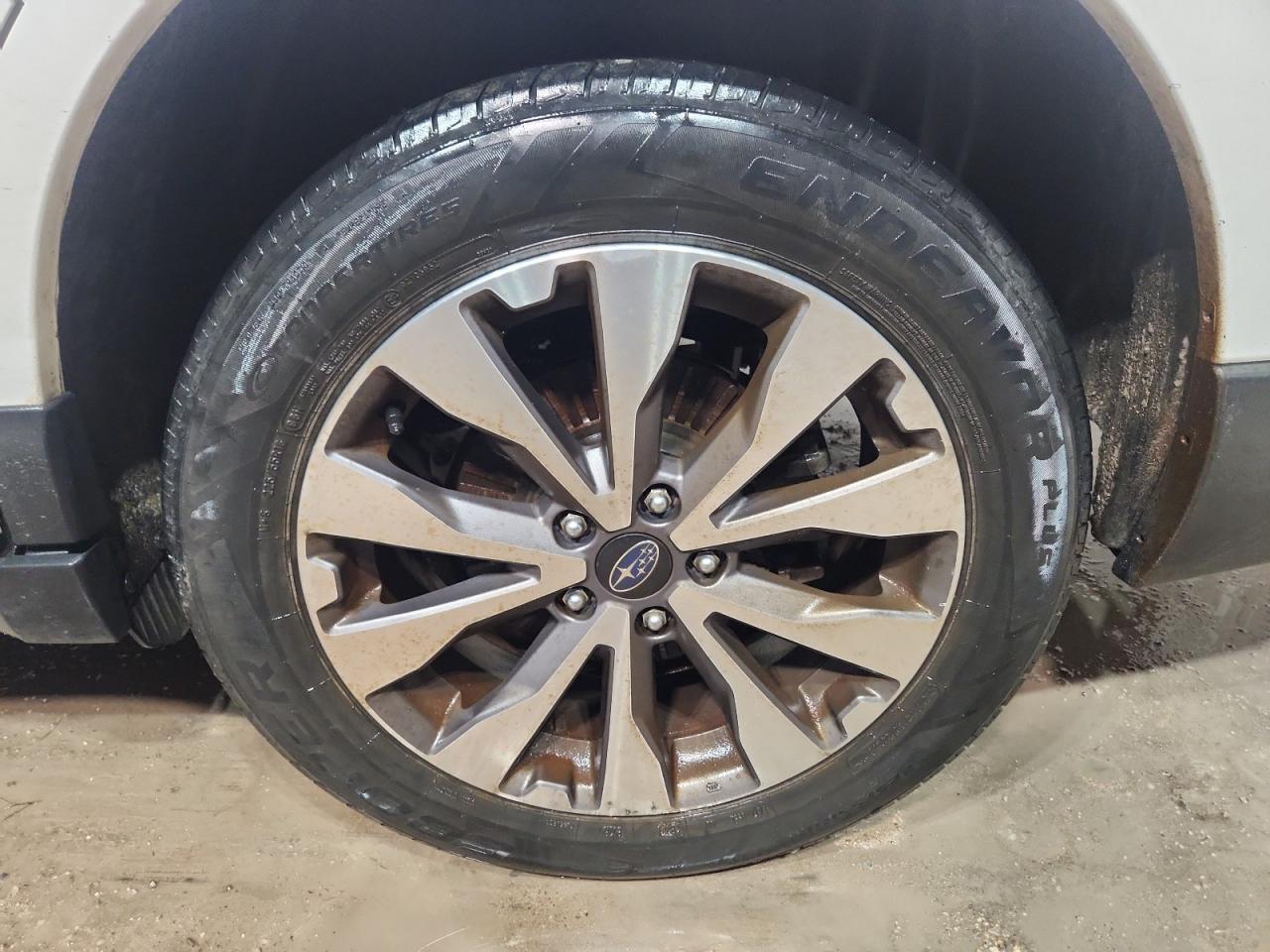 2019 Subaru Outback Touring White vin: 4S4BSATC4K3255567 Damage: Left Rear Tire, Worn, Replacement Required