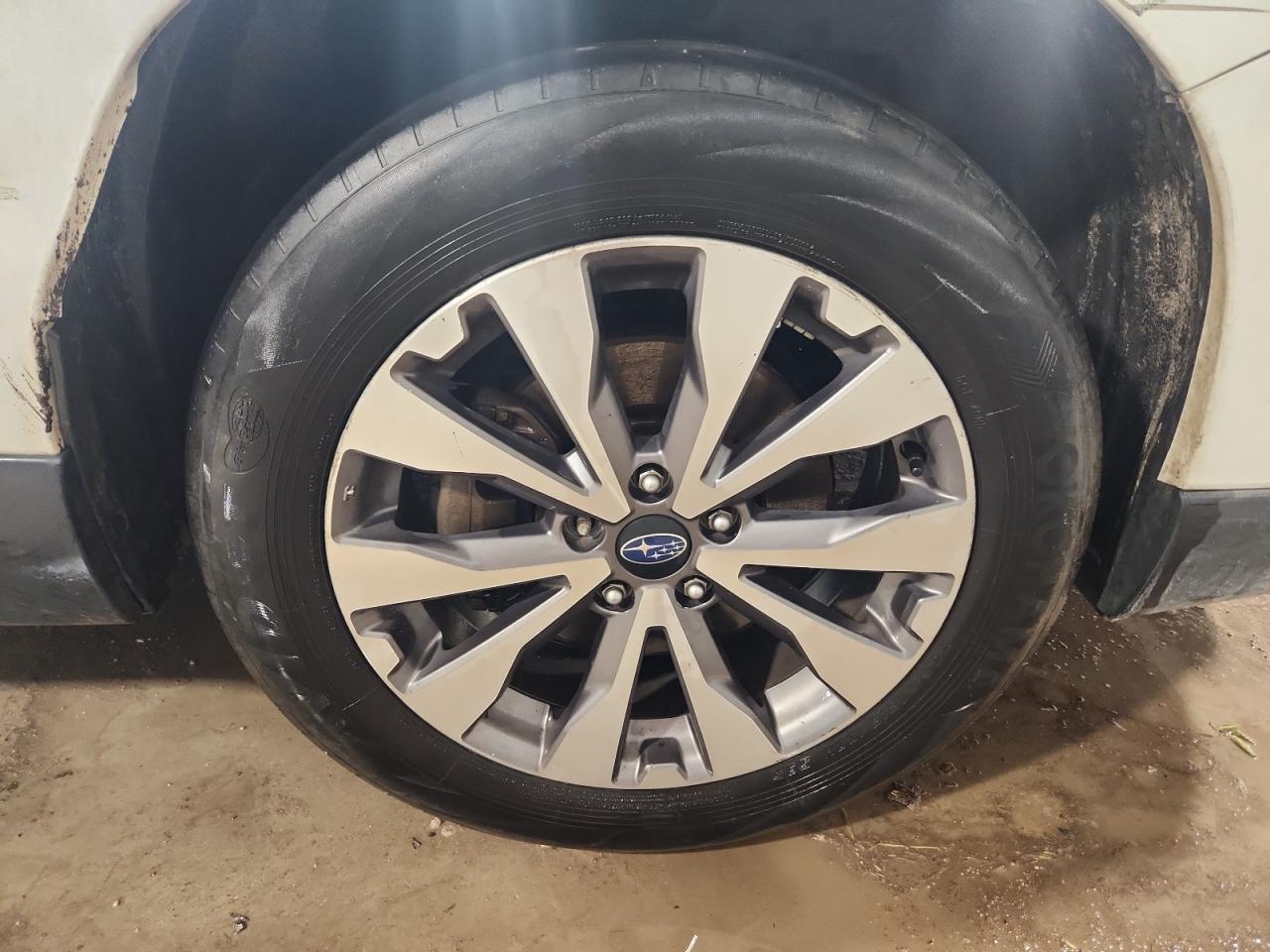 2019 Subaru Outback Touring White vin: 4S4BSATC4K3255567 Damage: Right Front Tire, Worn, Replacement Required