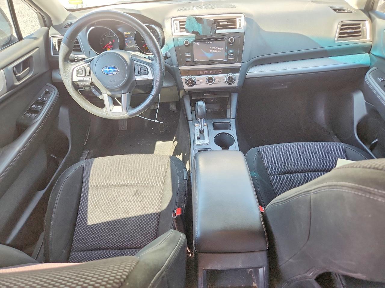 2015 Subaru Outback 2.5i White vin: 4S4BSBAC2F3323055