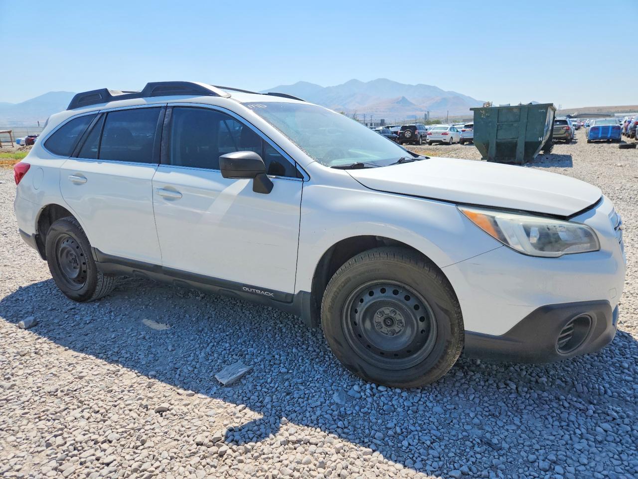 2015 Subaru Outback 2.5i White vin: 4S4BSBAC2F3323055