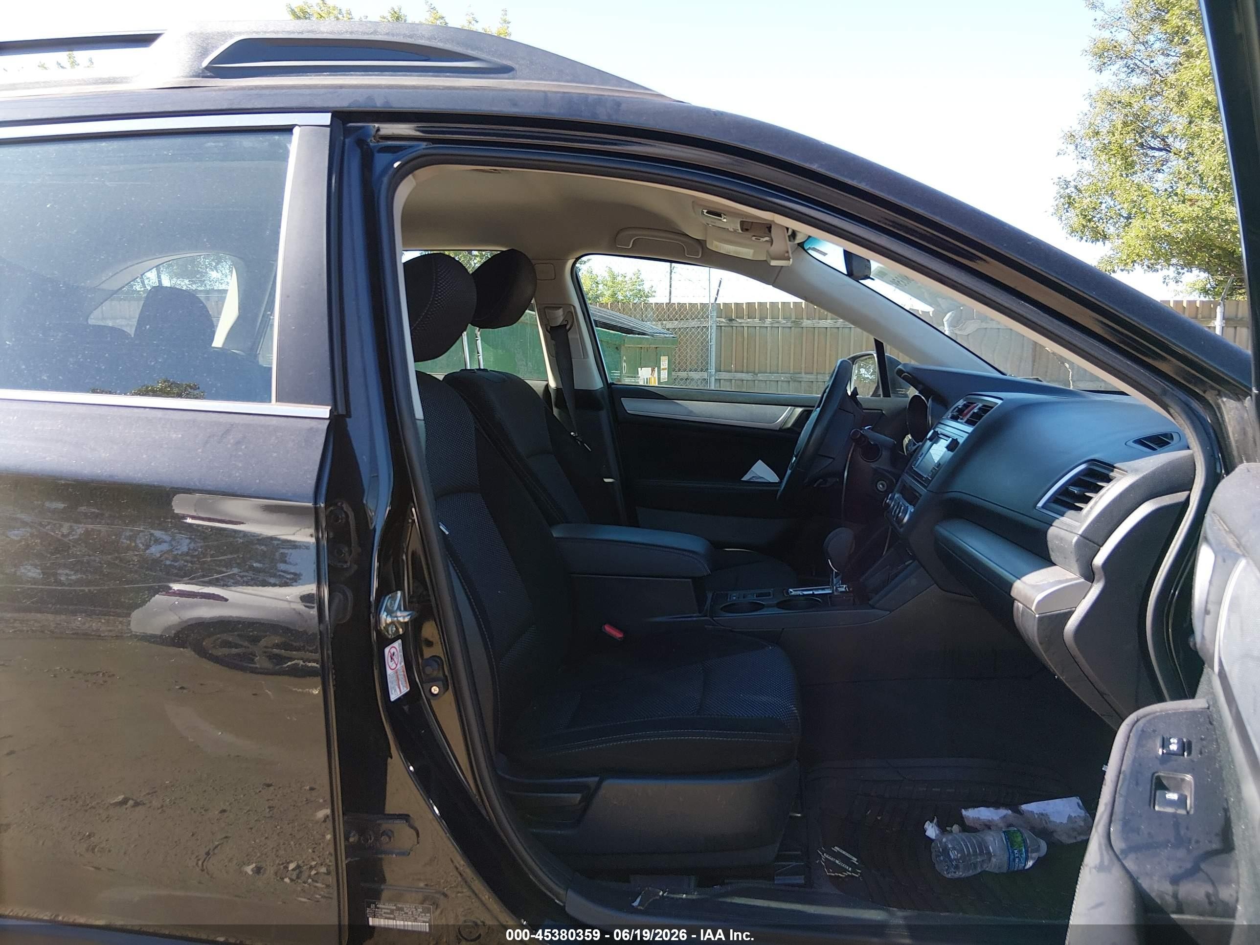 2016 Subaru Outback 2.5i Черный vin: 4S4BSBAC6G3345688