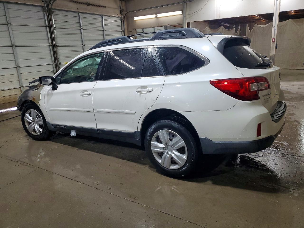 2015 Subaru Outback 2.5i White vin: 4S4BSBAC7F3213067