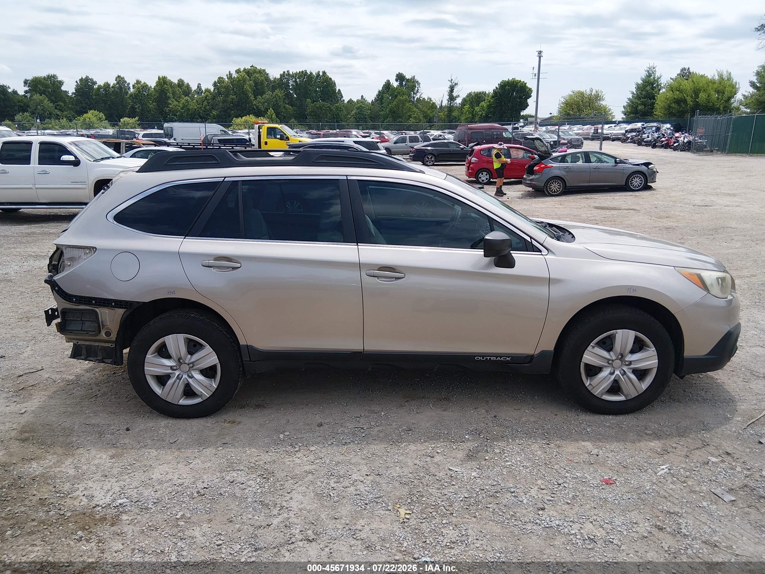2015 Subaru Outback 2.5i Gold vin: 4S4BSBAC9F3343528