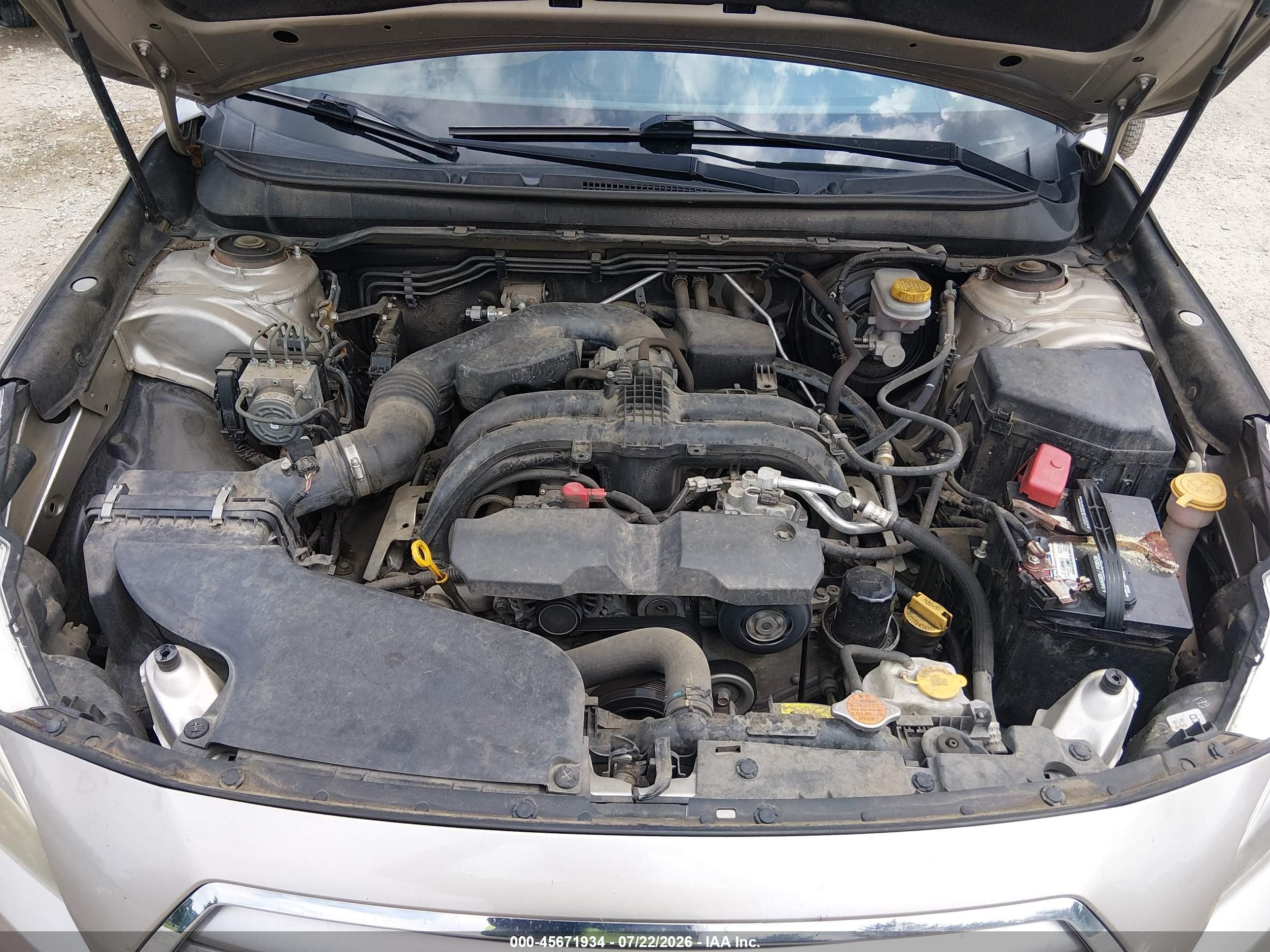 2015 Subaru Outback 2.5i Gold vin: 4S4BSBAC9F3343528