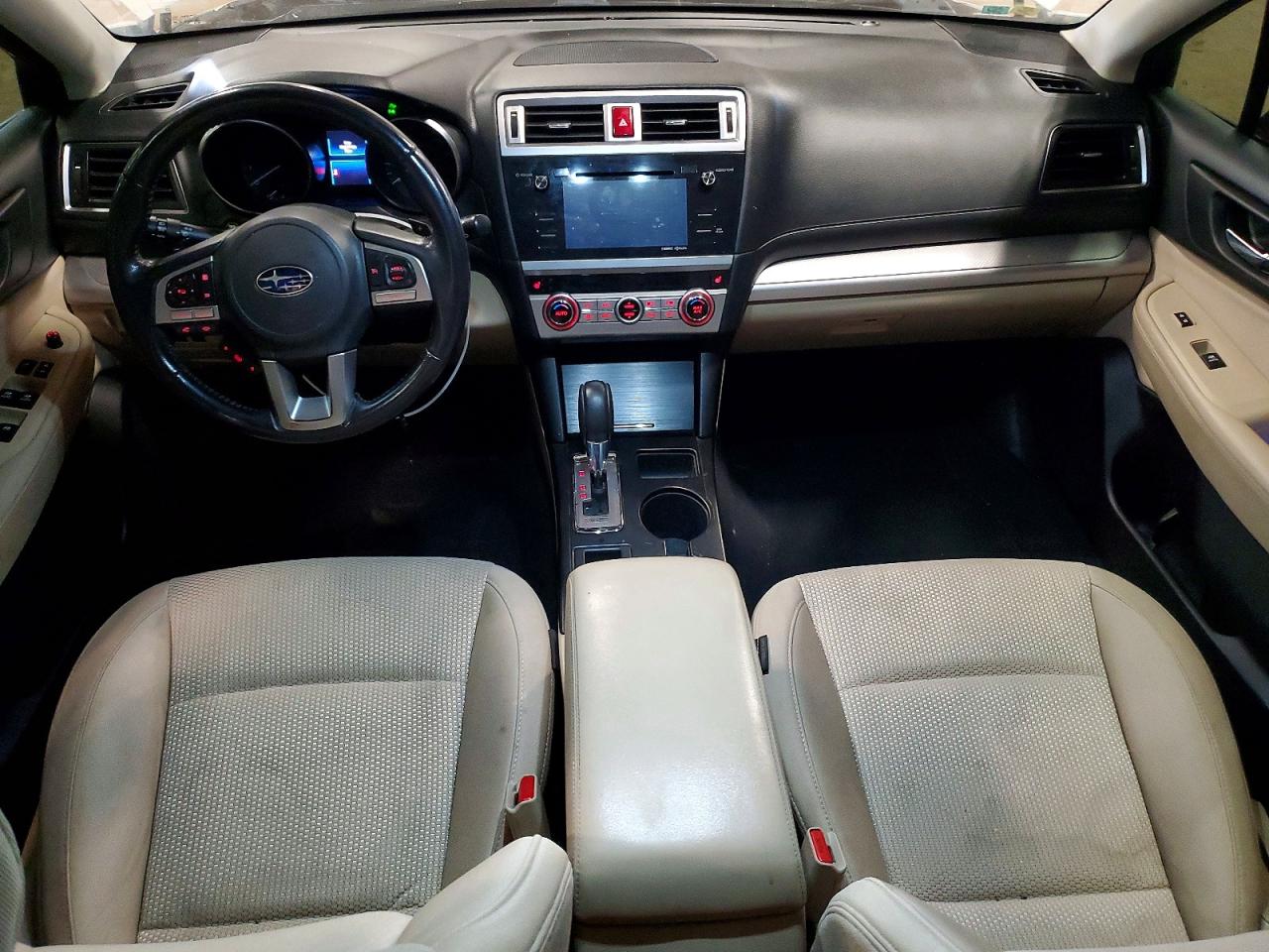 2015 Subaru Outback 2.5i Premium White vin: 4S4BSBCC0F3286682