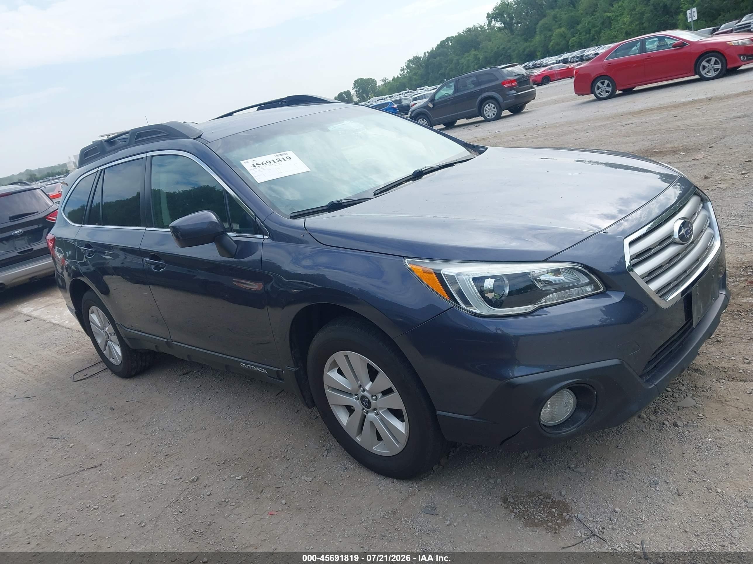 2015 Subaru Outback 2.5i Premium Gray vin: 4S4BSBCC1F3245803