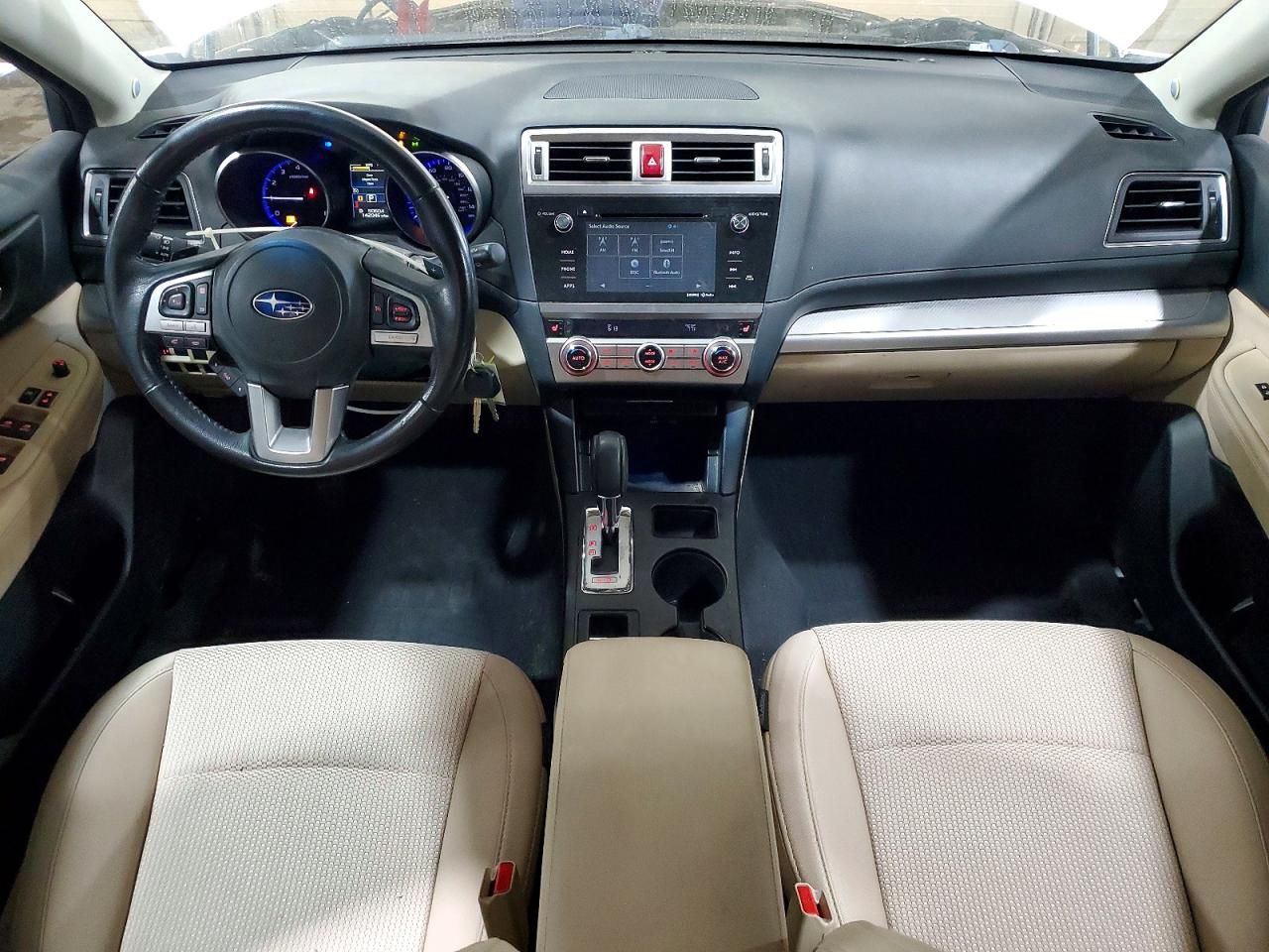 2015 Subaru Outback 2.5i Premium Белый vin: 4S4BSBCC2F3298669