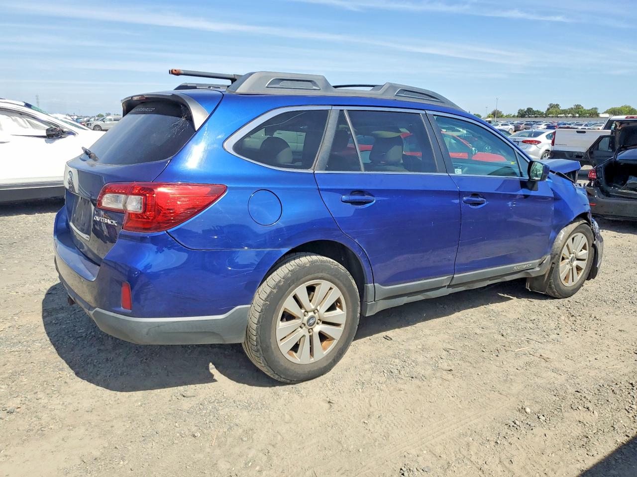 2015 Subaru Outback 2.5i Premium Blue vin: 4S4BSBCC3F3209823