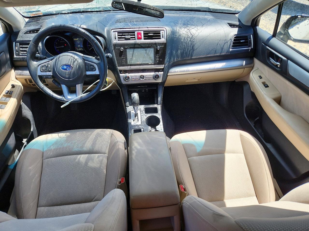 2015 Subaru Outback 2.5i Premium White vin: 4S4BSBCC3F3220773