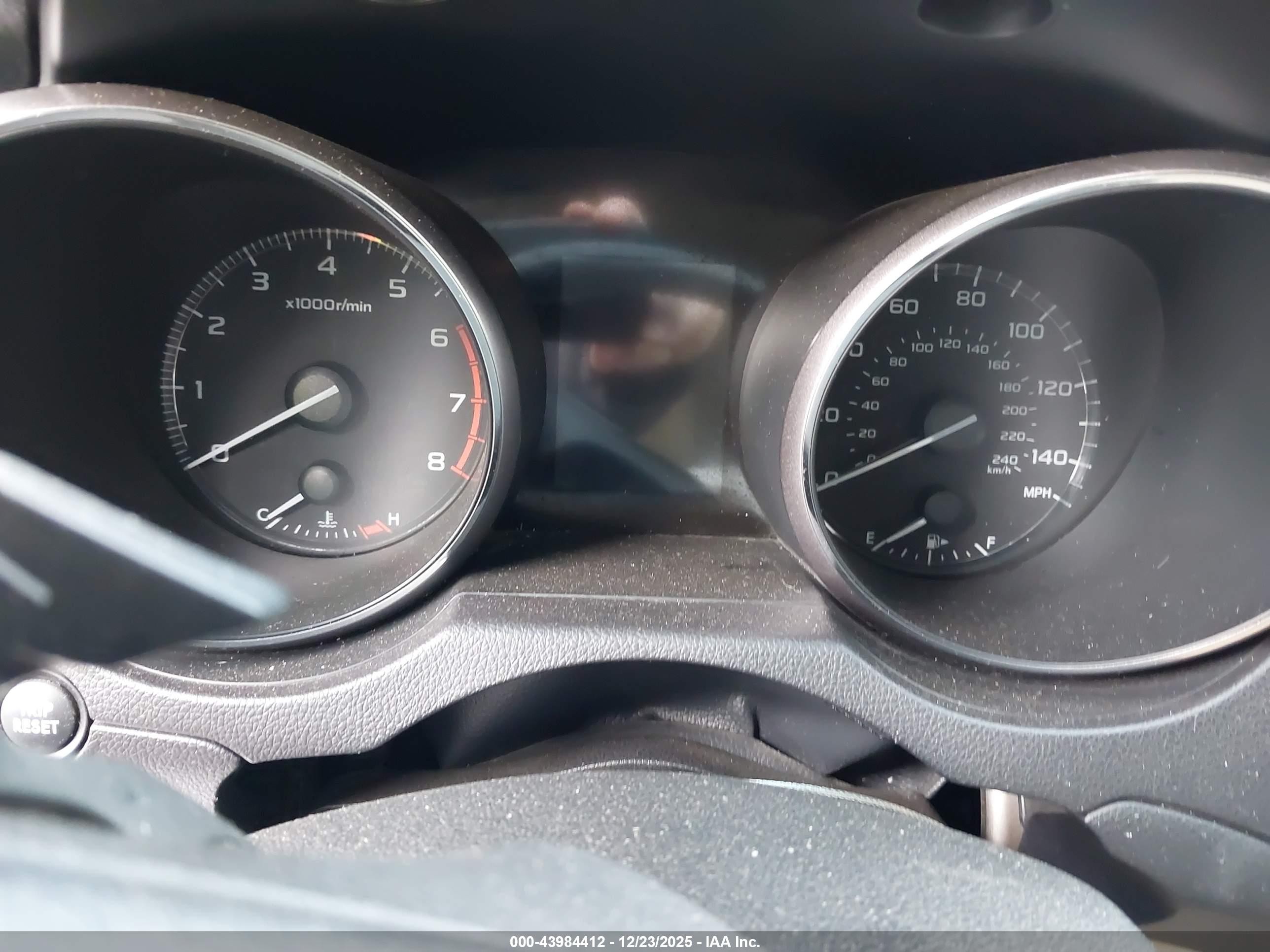 2015 Subaru Outback 2.5i Premium Серебряный vin: 4S4BSBCC4F3250669