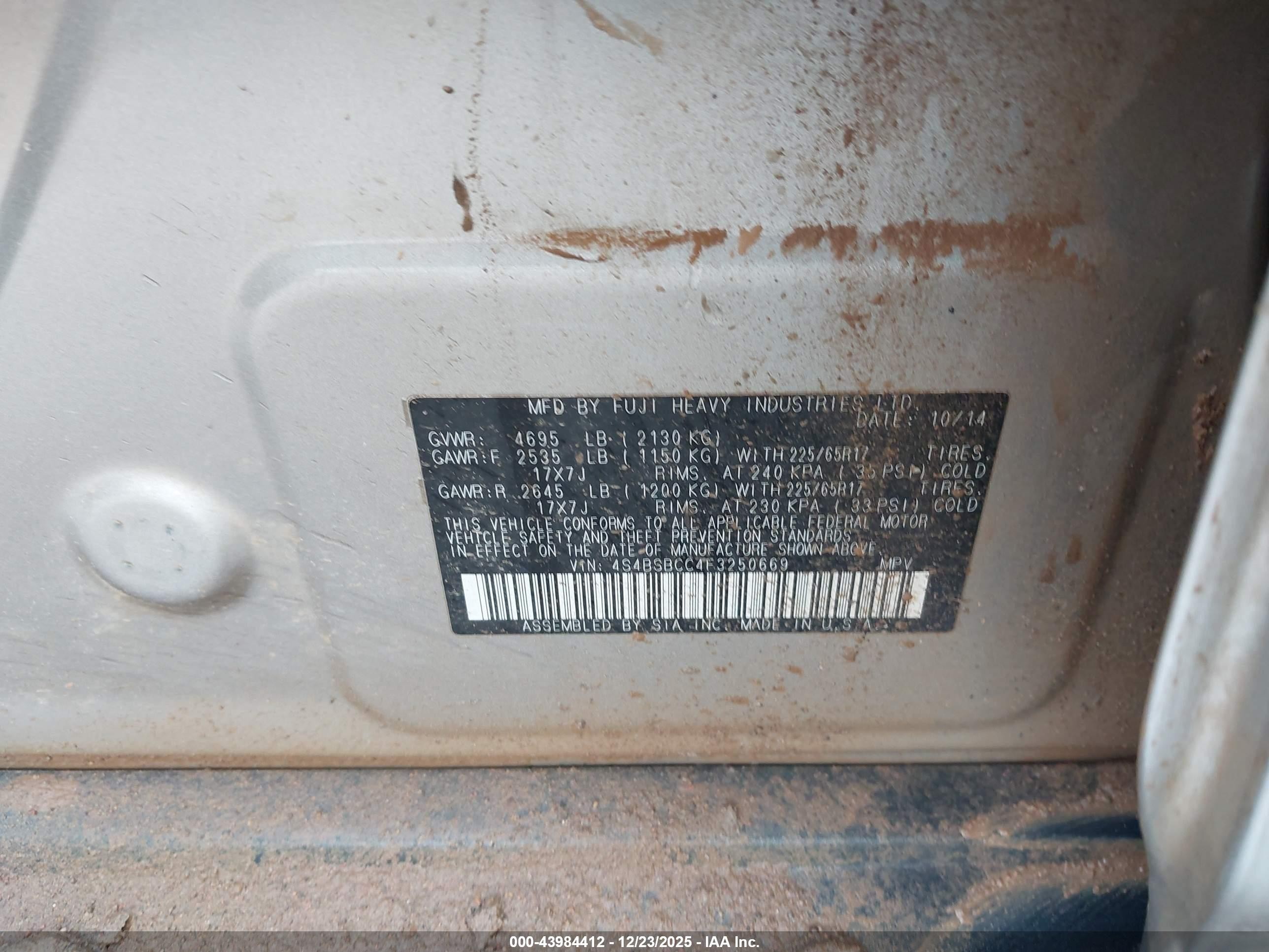 2015 Subaru Outback 2.5i Premium Серебряный vin: 4S4BSBCC4F3250669