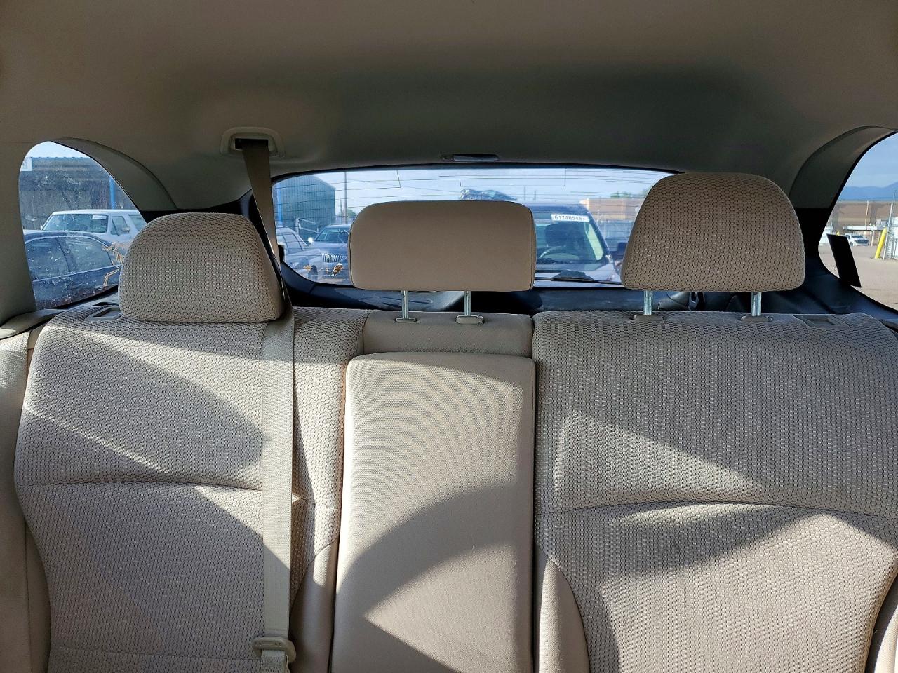 2015 Subaru Outback 2.5i Premium White vin: 4S4BSBCC4F3260943