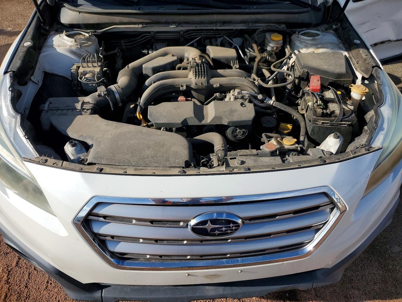 2015 Subaru Outback 2.5i Premium White vin: 4S4BSBCC4F3260943
