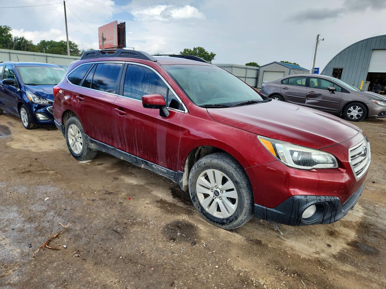 2015 Subaru Outback 2.5i Premium Burgundy vin: 4S4BSBCC4F3262627