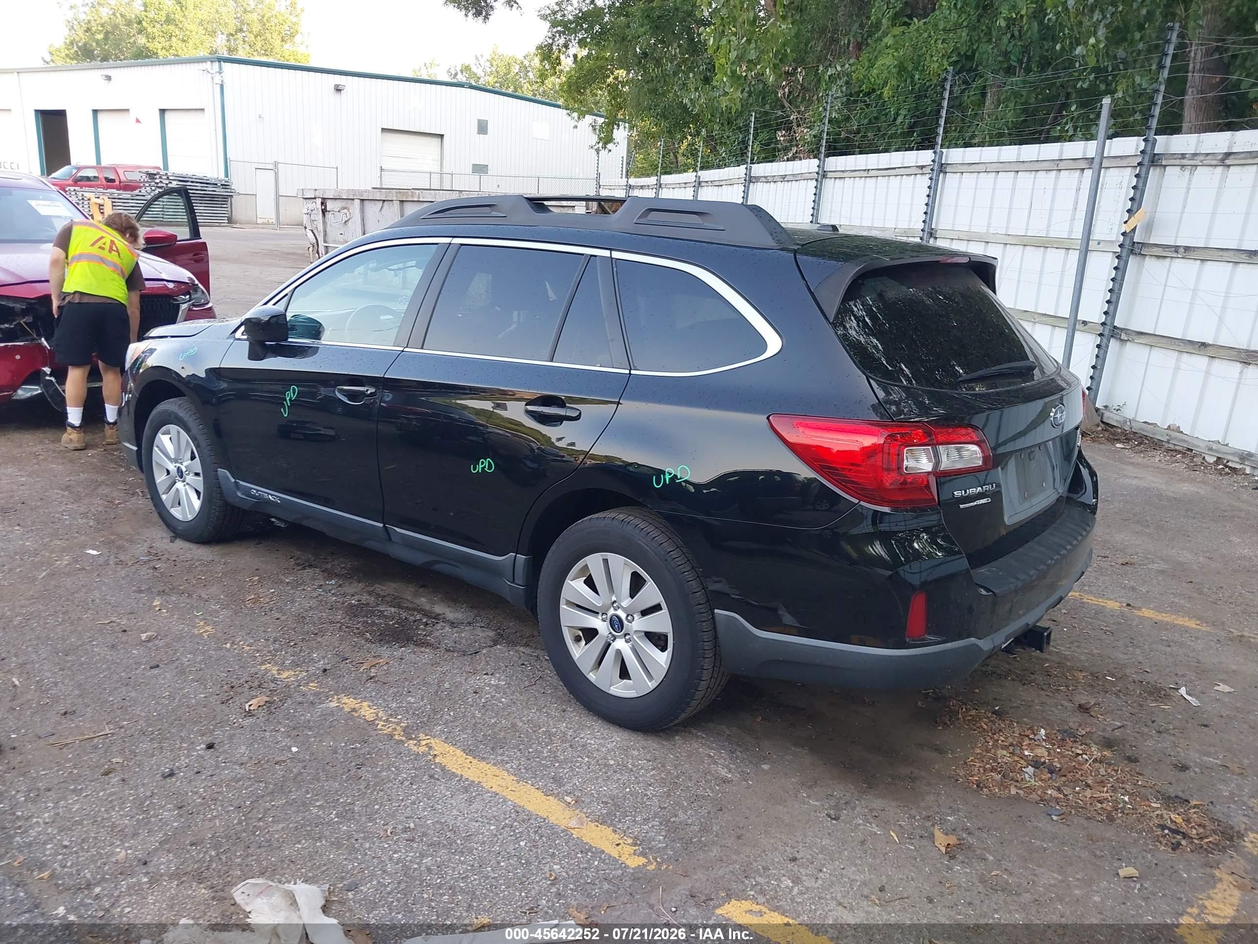 2015 Subaru Outback 2.5i Premium Черный vin: 4S4BSBCC4F3344759