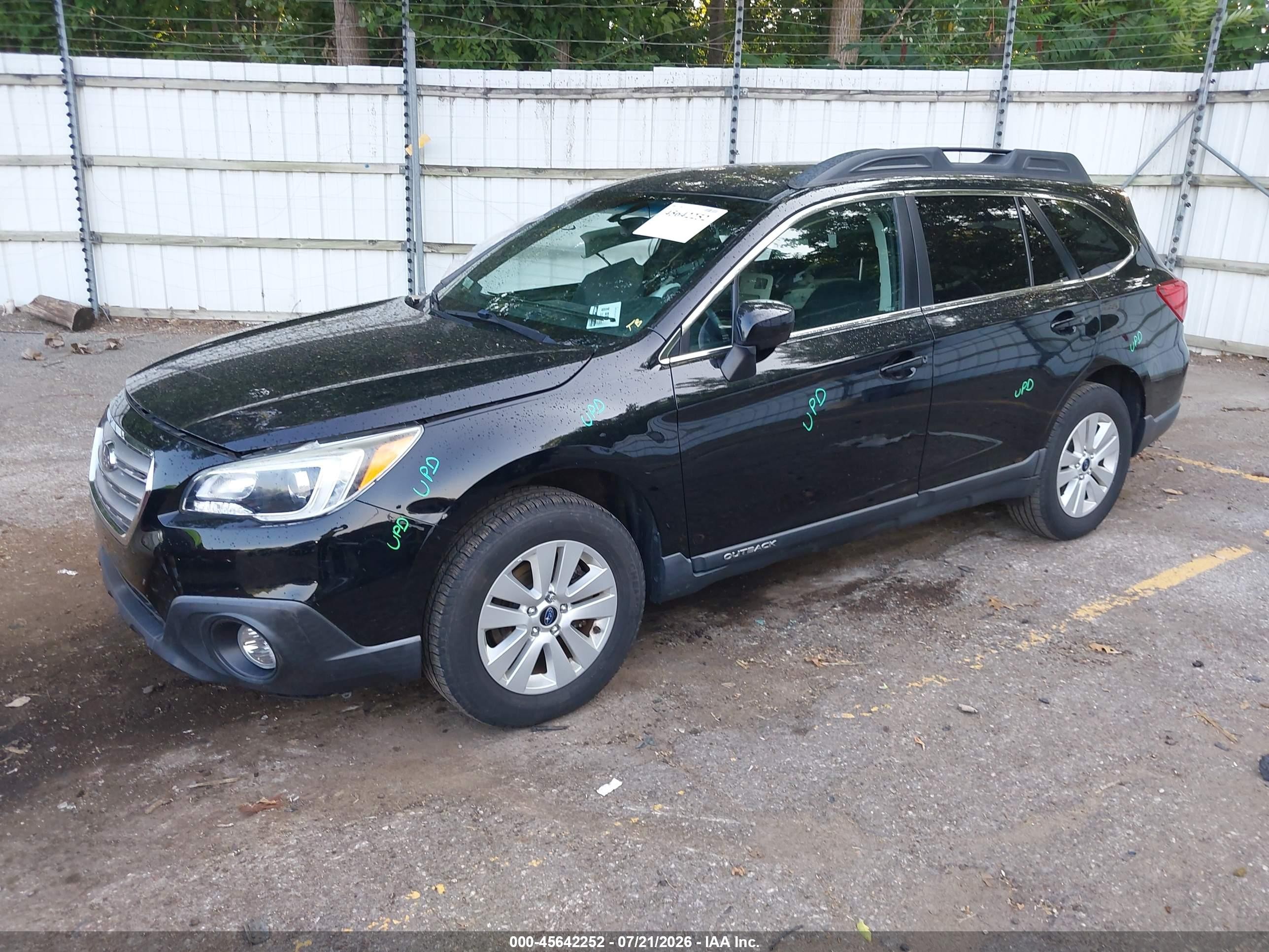 2015 Subaru Outback 2.5i Premium Черный vin: 4S4BSBCC4F3344759