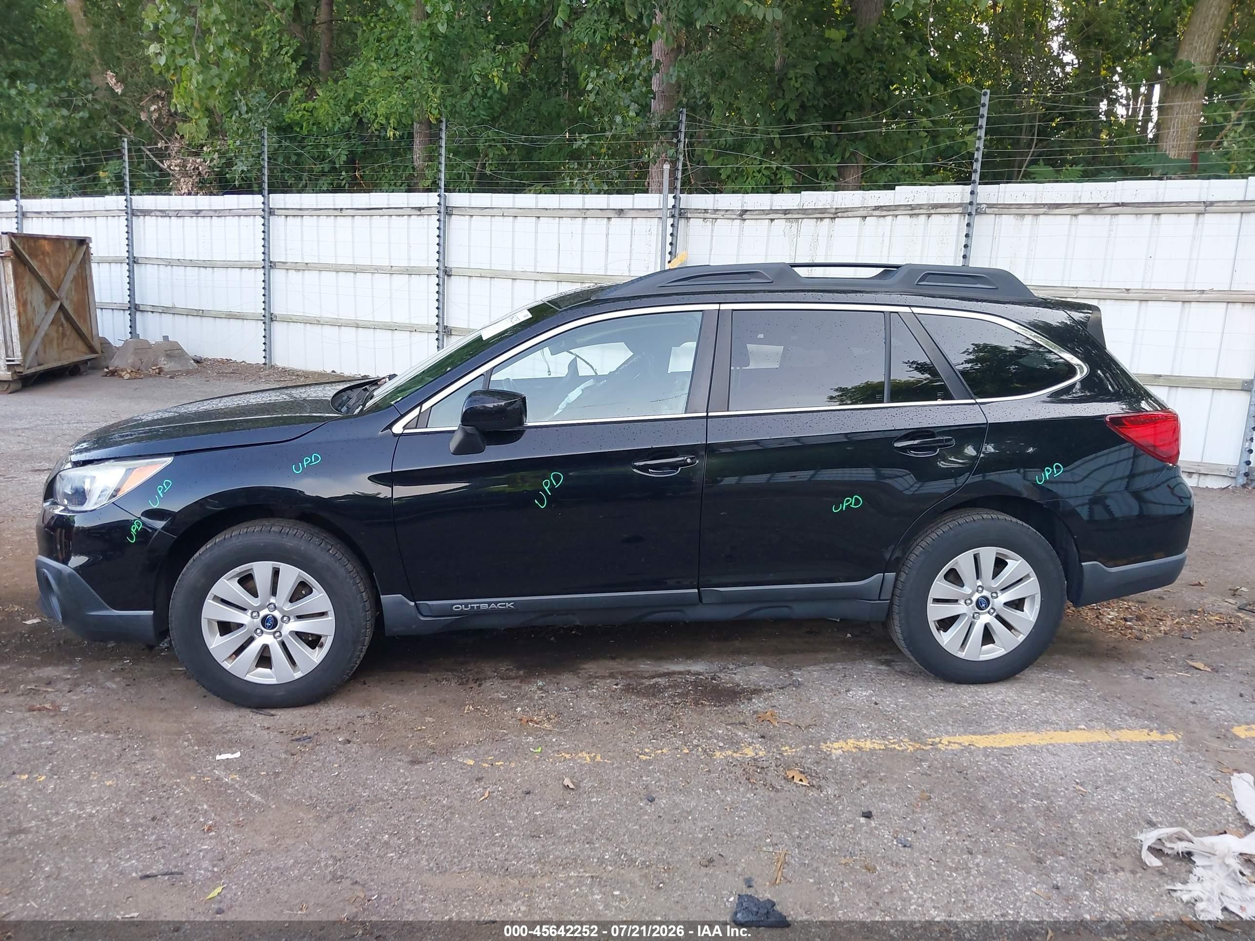2015 Subaru Outback 2.5i Premium Черный vin: 4S4BSBCC4F3344759