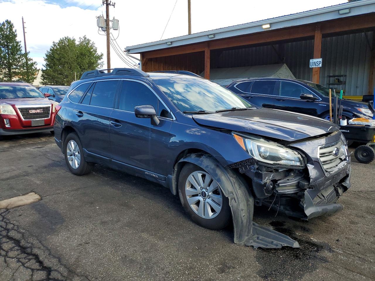 2015 Subaru Outback 2.5i Premium Gray vin: 4S4BSBCC4F3348438