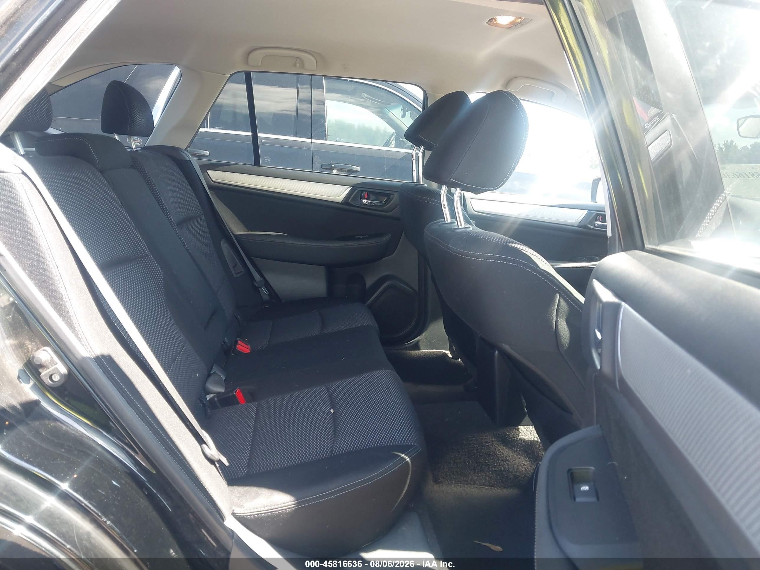 2015 Subaru Outback 2.5i Premium Черный vin: 4S4BSBCC5F3272907