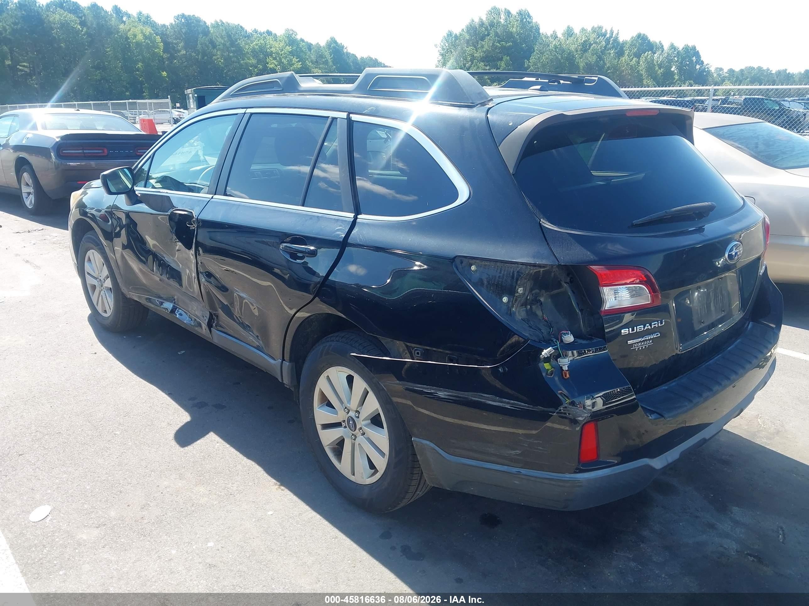 2015 Subaru Outback 2.5i Premium Черный vin: 4S4BSBCC5F3272907