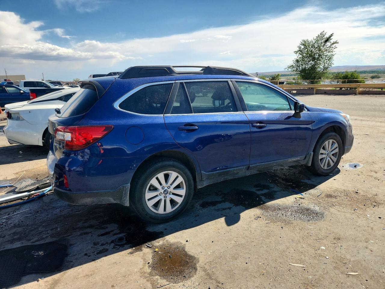 2015 Subaru Outback 2.5i Premium Blue vin: 4S4BSBCC5F3297516