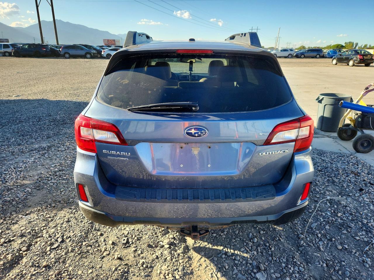 2015 Subaru Outback 2.5i Premium Blue vin: 4S4BSBCC5F3337433