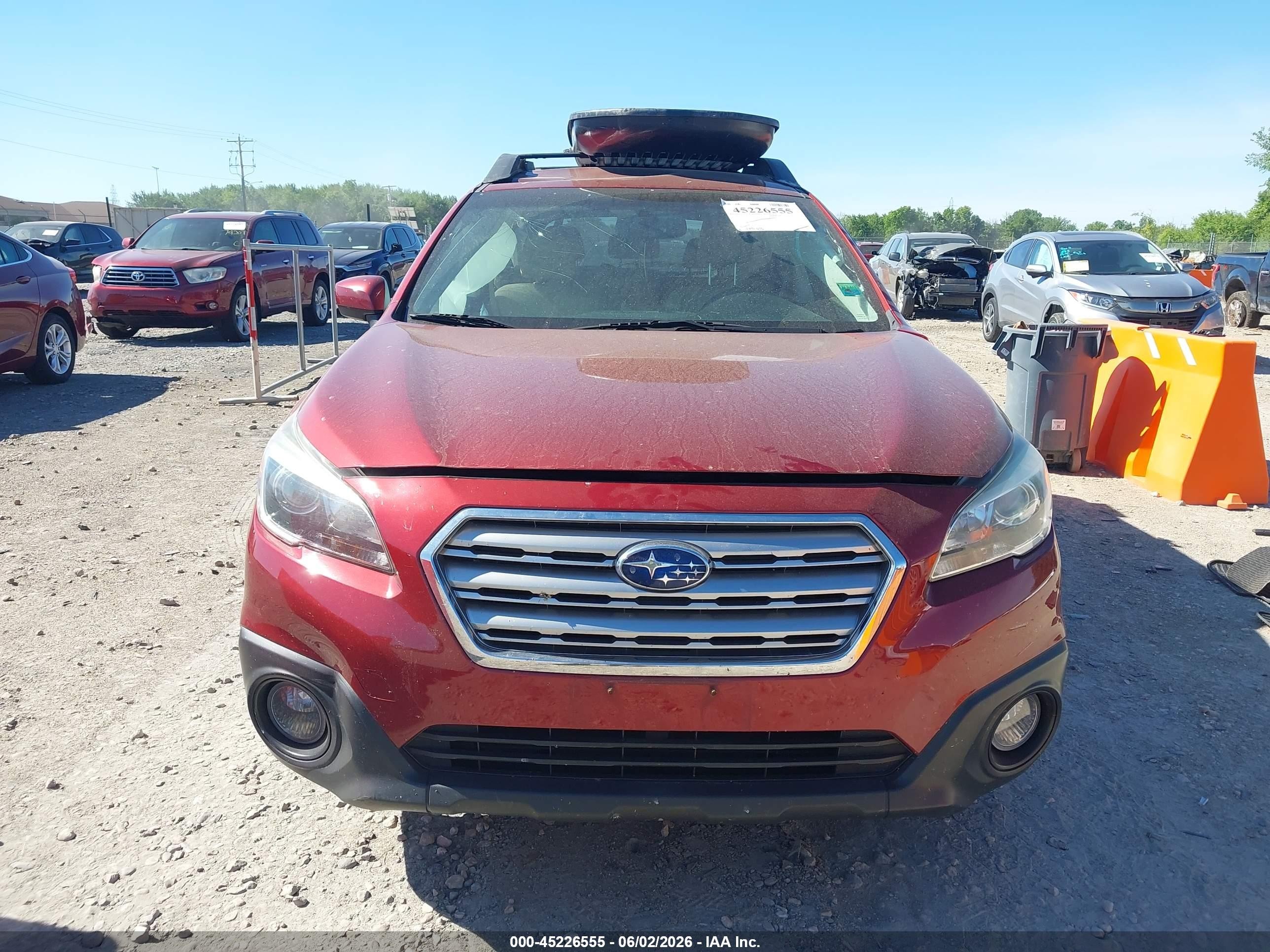 2015 Subaru Outback 2.5i Premium Красный vin: 4S4BSBCC5F3339974