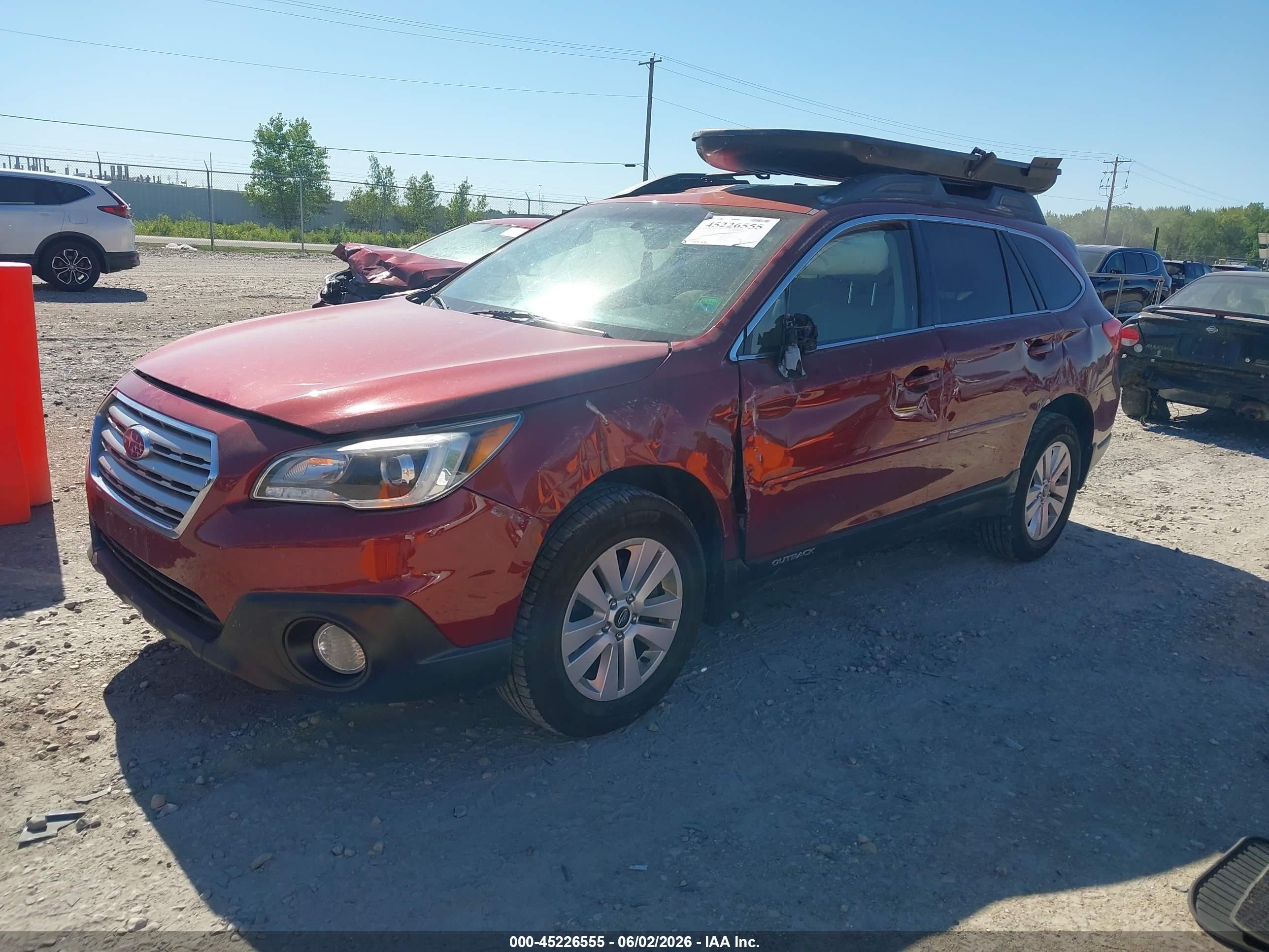 2015 Subaru Outback 2.5i Premium Красный vin: 4S4BSBCC5F3339974