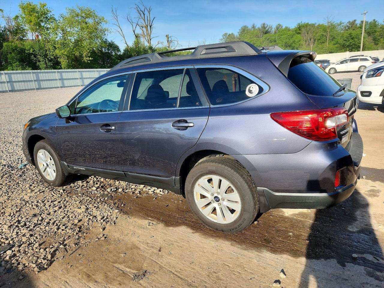2015 Subaru Outback 2.5i Premium Gray vin: 4S4BSBCC6F3314727