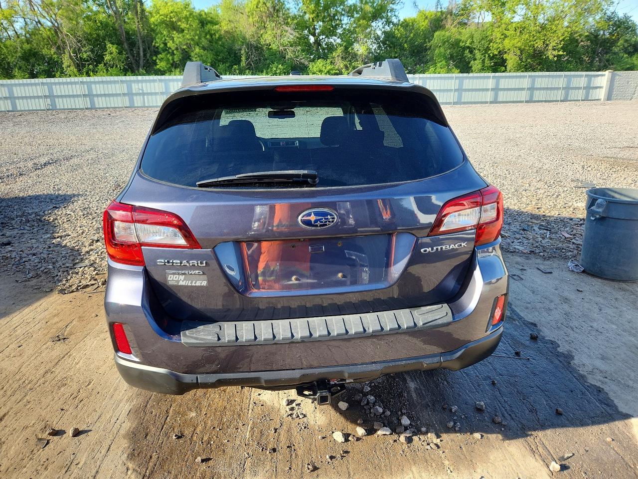 2015 Subaru Outback 2.5i Premium Gray vin: 4S4BSBCC6F3314727