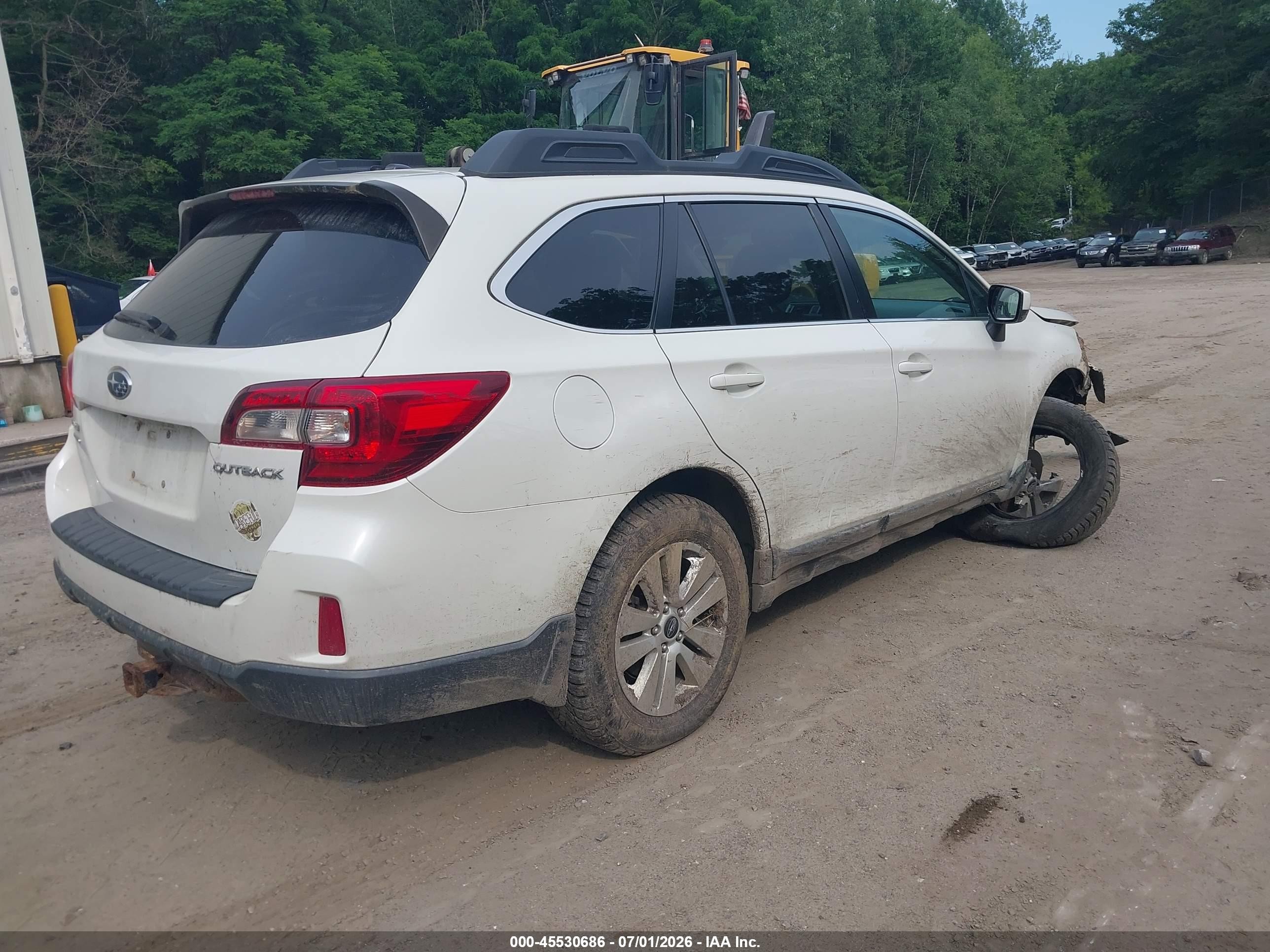 2015 Subaru Outback 2.5i Premium White vin: 4S4BSBCC7F3226155