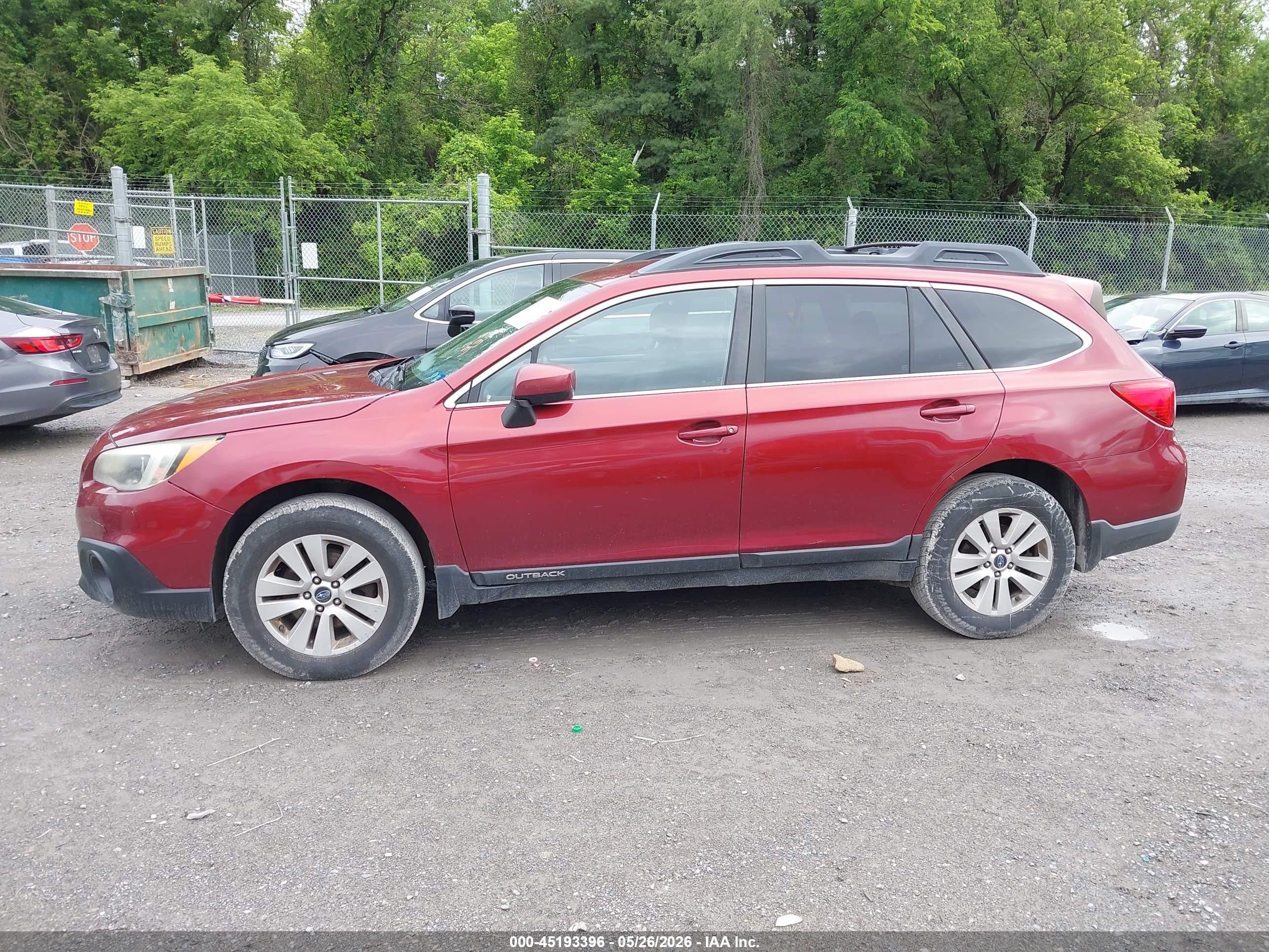 2015 Subaru Outback 2.5i Premium Red vin: 4S4BSBCC8F3246964