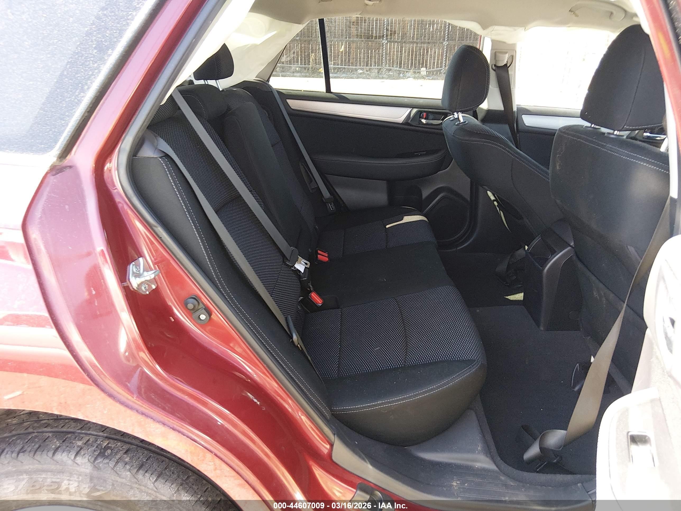 2015 Subaru Outback 2.5i Premium Maroon vin: 4S4BSBCC9F3352596