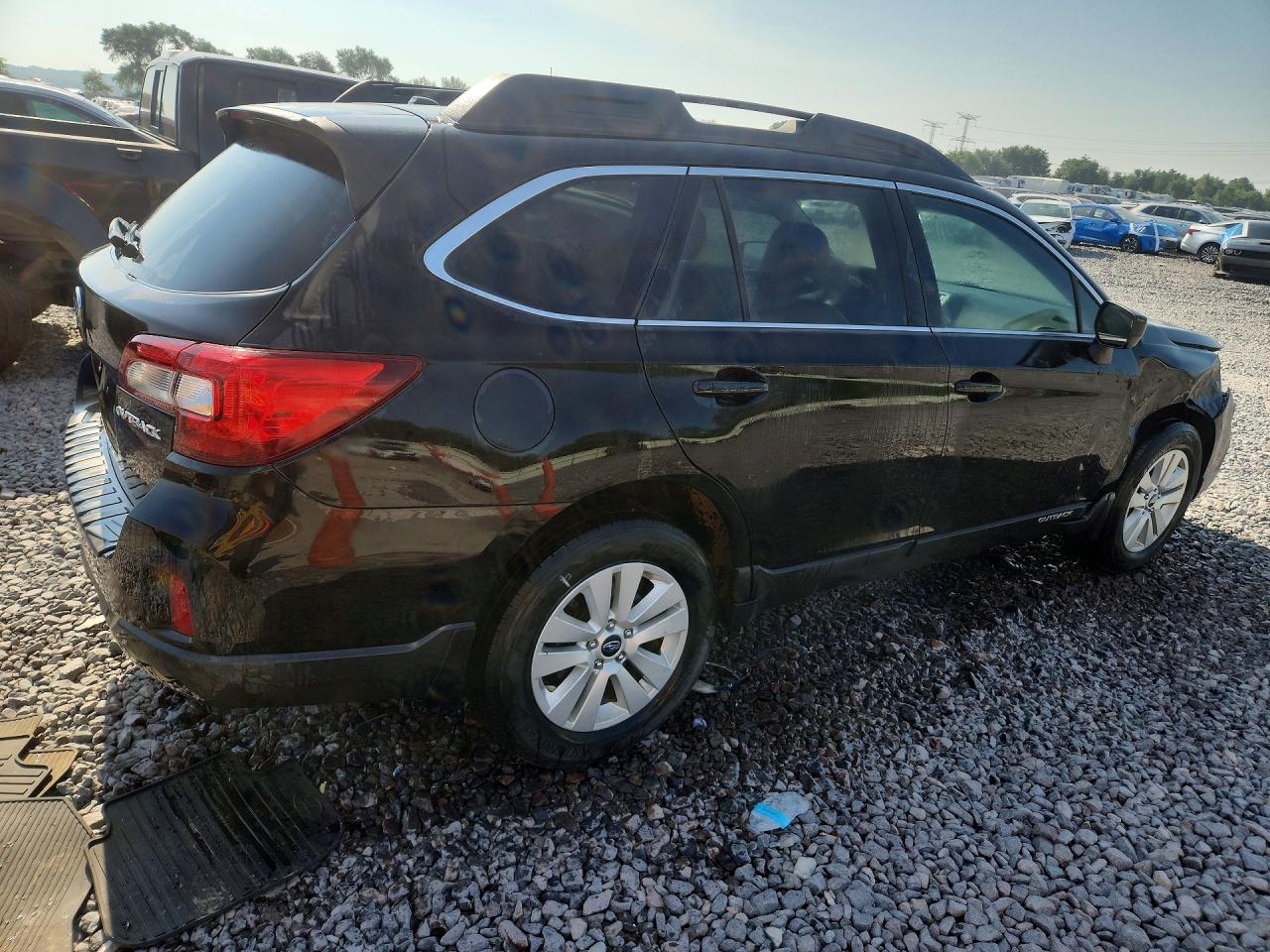 2015 Subaru Outback 2.5i Premium Черный vin: 4S4BSBCCXF3215814