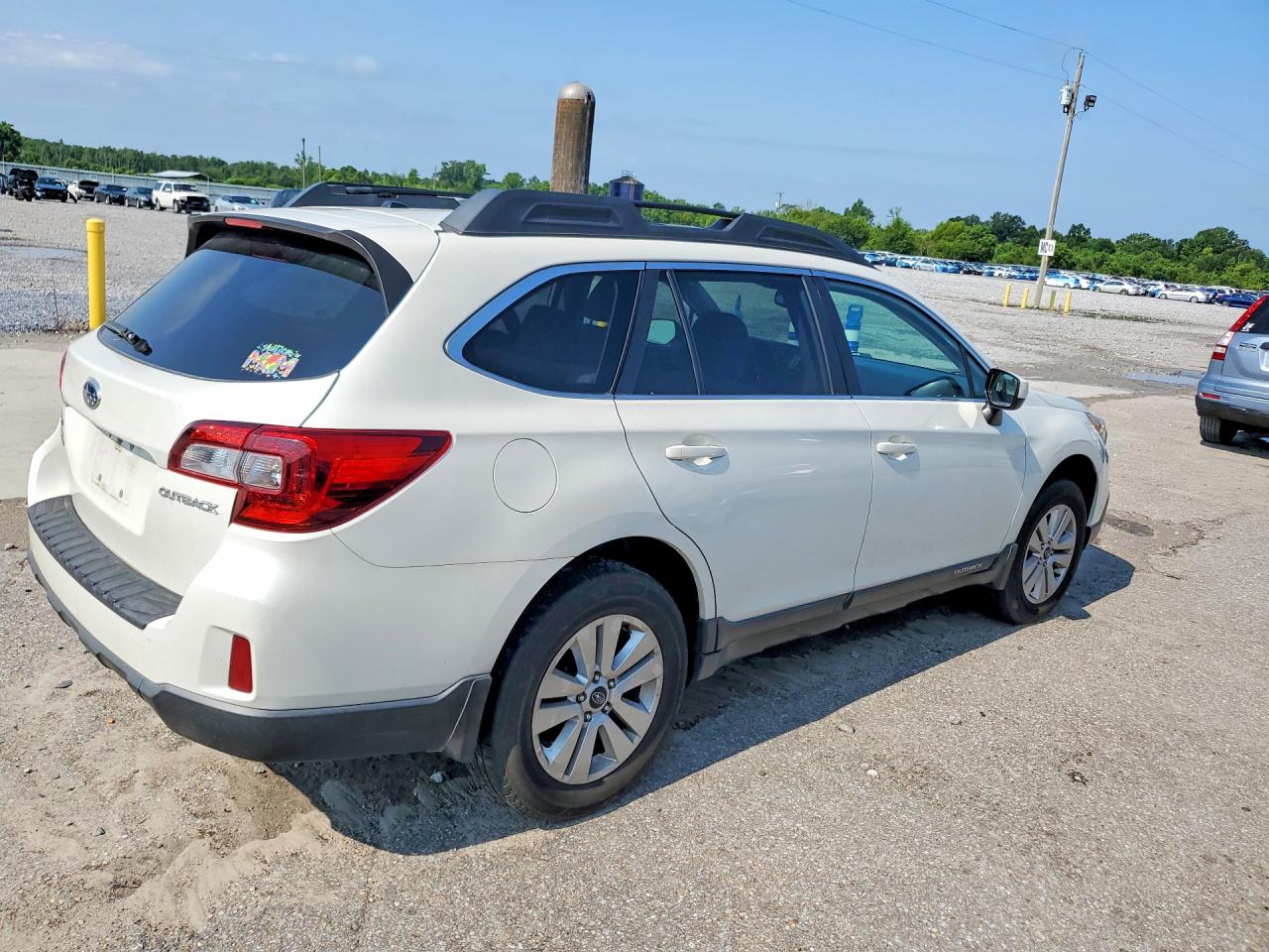 2015 Subaru Outback 2.5i Premium Белый vin: 4S4BSBCCXF3248313