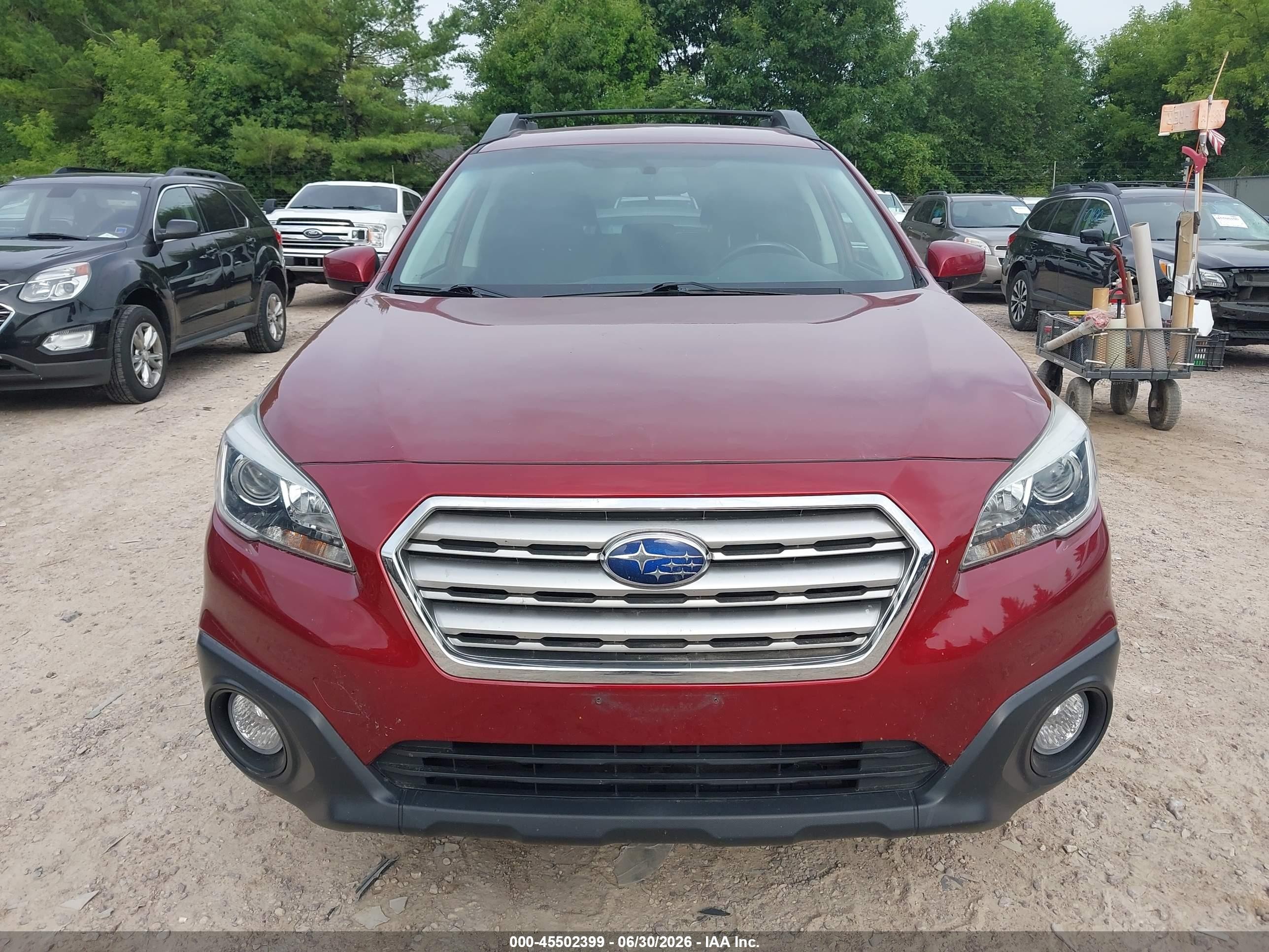 2015 Subaru Outback 2.5i Premium Red vin: 4S4BSBCCXF3288746