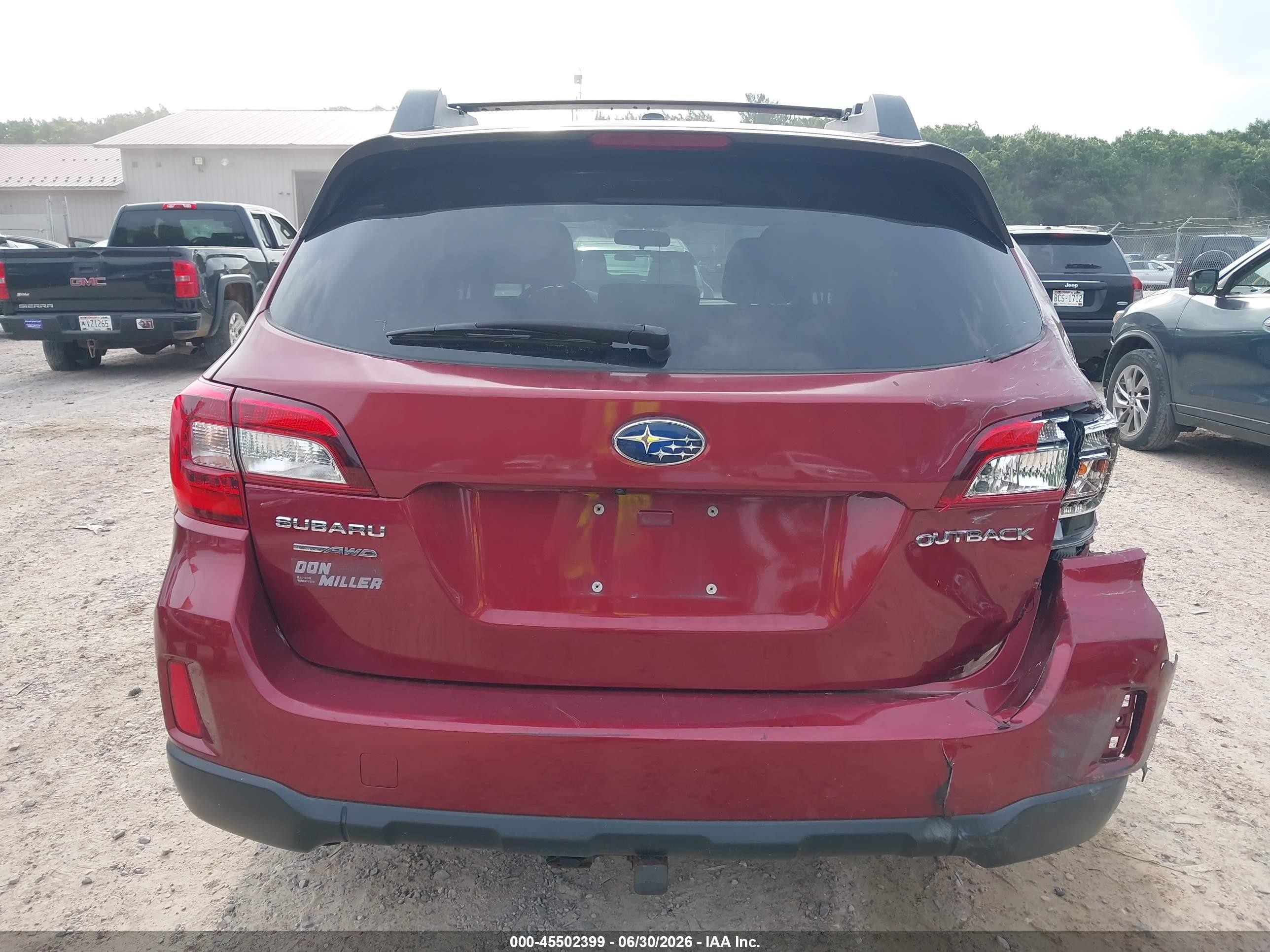 2015 Subaru Outback 2.5i Premium Red vin: 4S4BSBCCXF3288746
