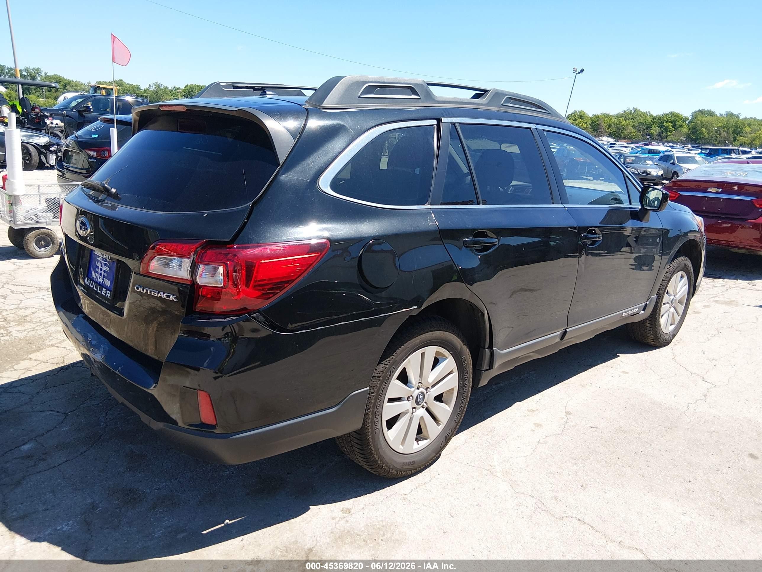 2015 Subaru Outback 2.5i Premium Black vin: 4S4BSBCCXF3300961