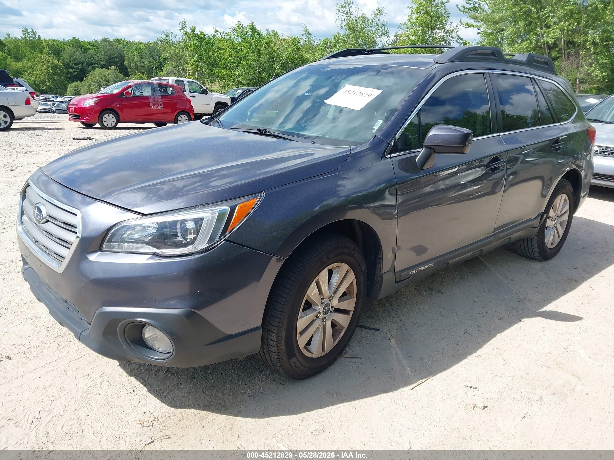 2015 Subaru Outback 2.5i Premium Gray vin: 4S4BSBDC0F3225668