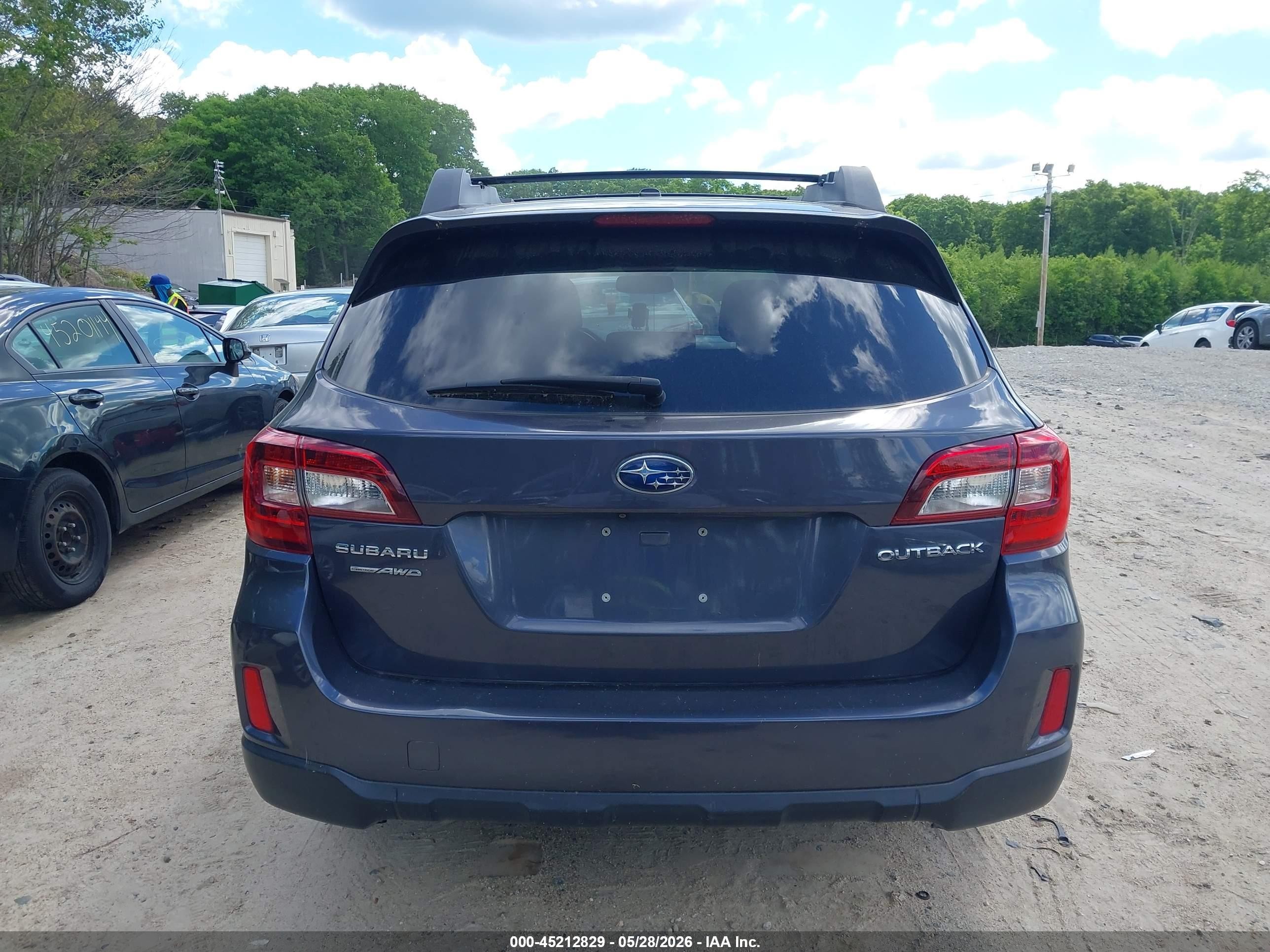 2015 Subaru Outback 2.5i Premium Gray vin: 4S4BSBDC0F3225668