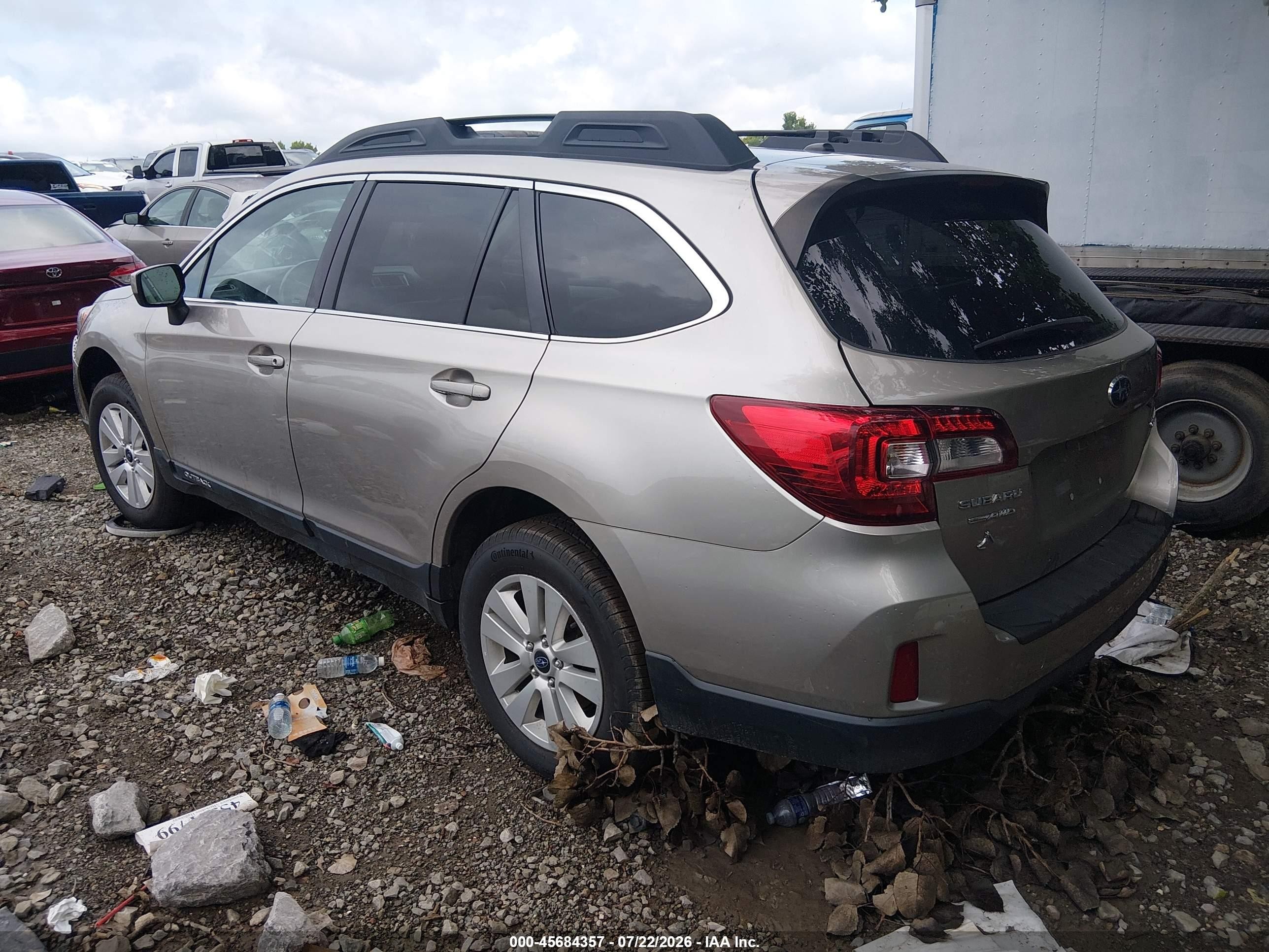 2015 Subaru Outback 2.5i Premium Champagne vin: 4S4BSBDC1F3275785