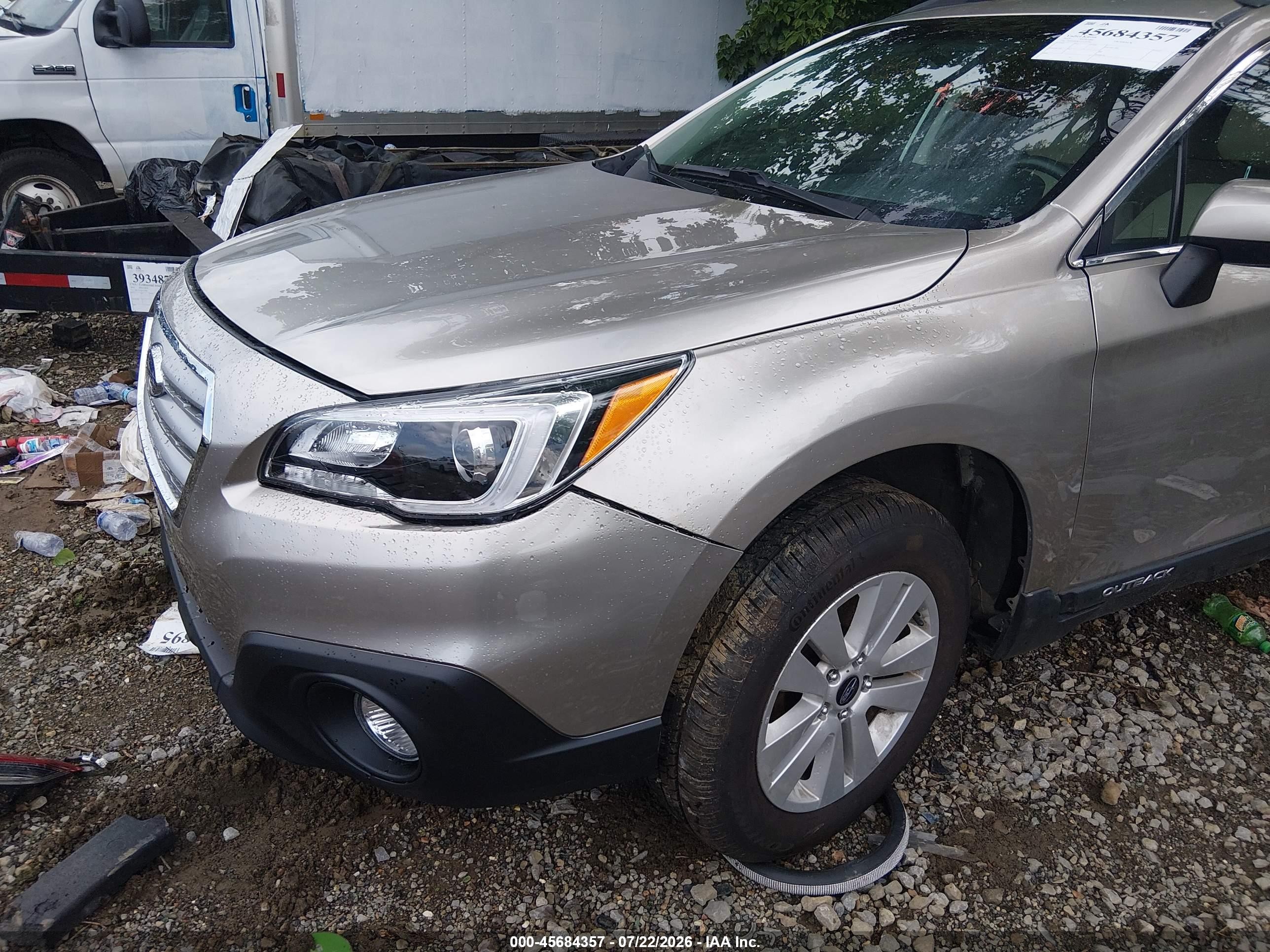 2015 Subaru Outback 2.5i Premium Champagne vin: 4S4BSBDC1F3275785