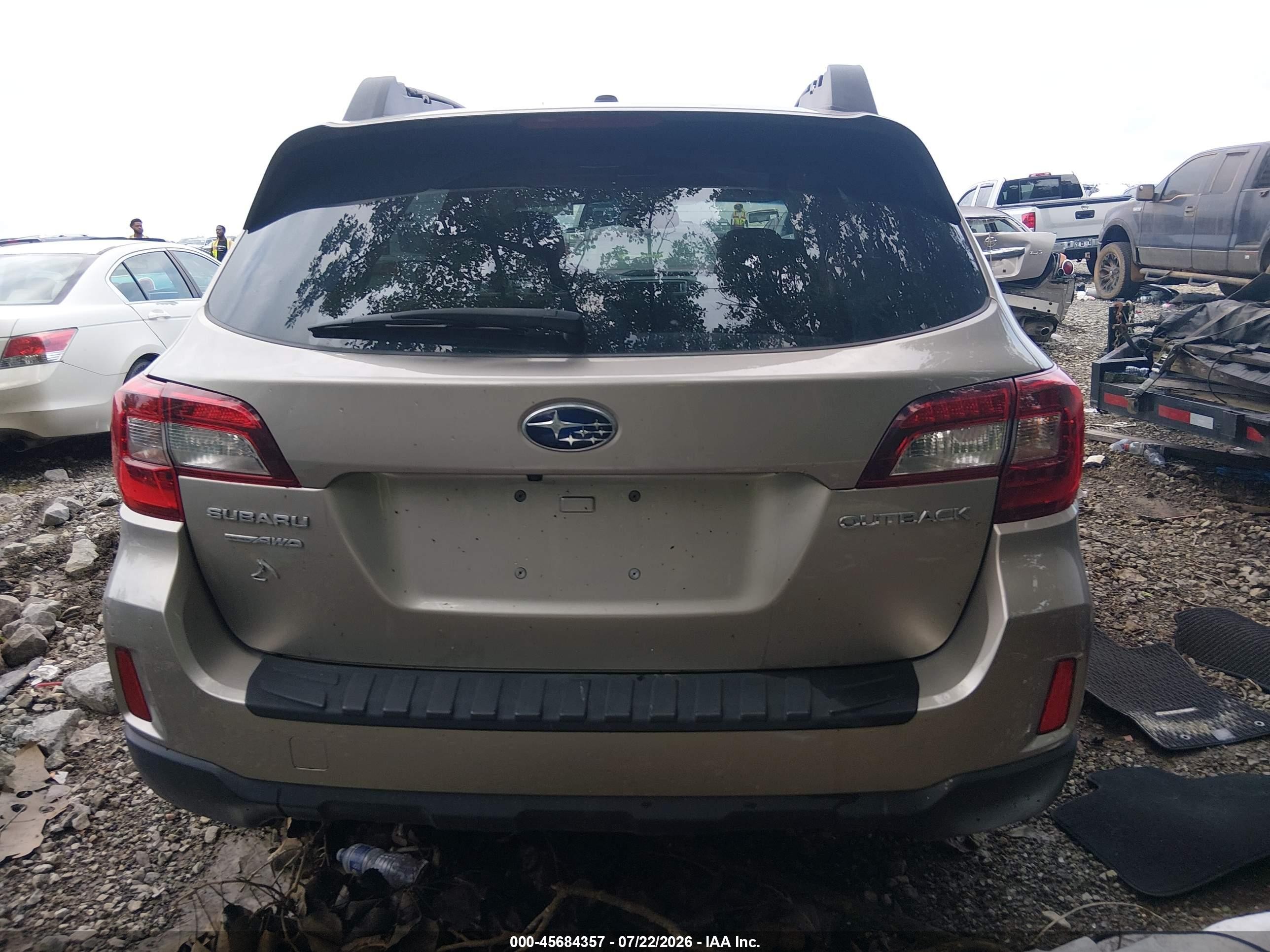 2015 Subaru Outback 2.5i Premium Champagne vin: 4S4BSBDC1F3275785